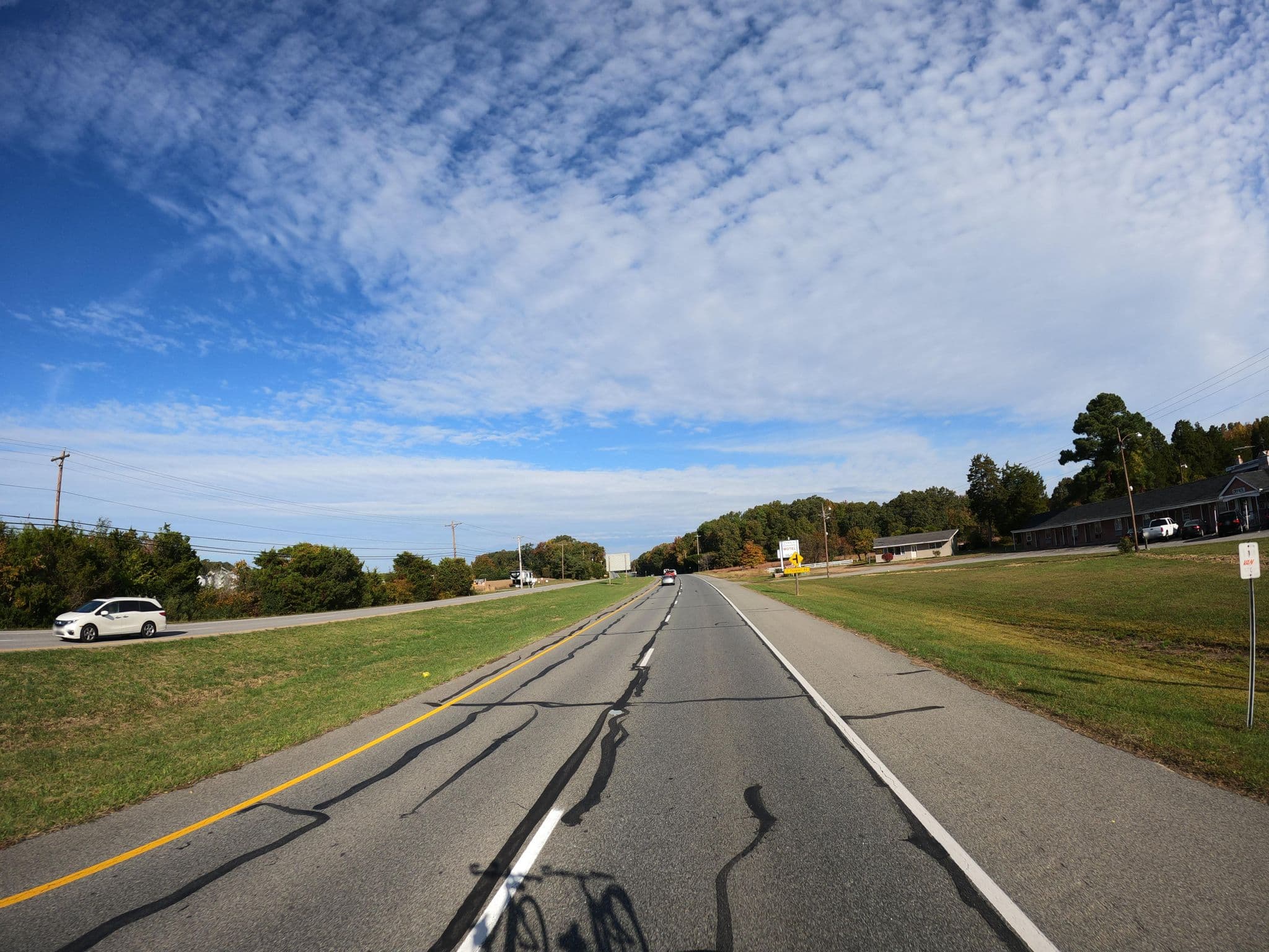 Street view near Town'n Country Motel, Dahlgren — © roadgeek_md99 (CC BY-SA · Mapillary)
