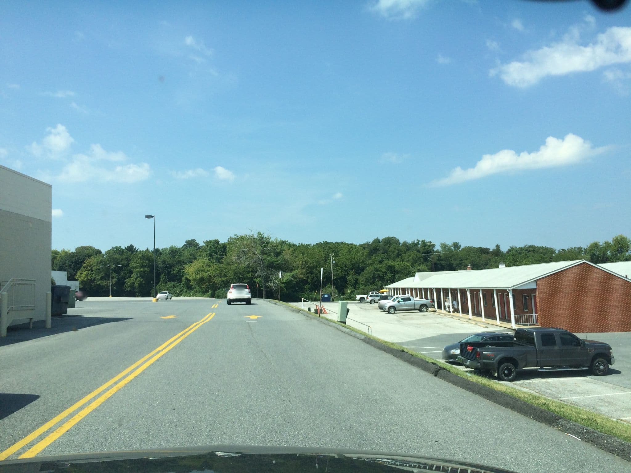 Street view near The Boston Inn, Reisterstown — © anavz (CC BY-SA · Mapillary)