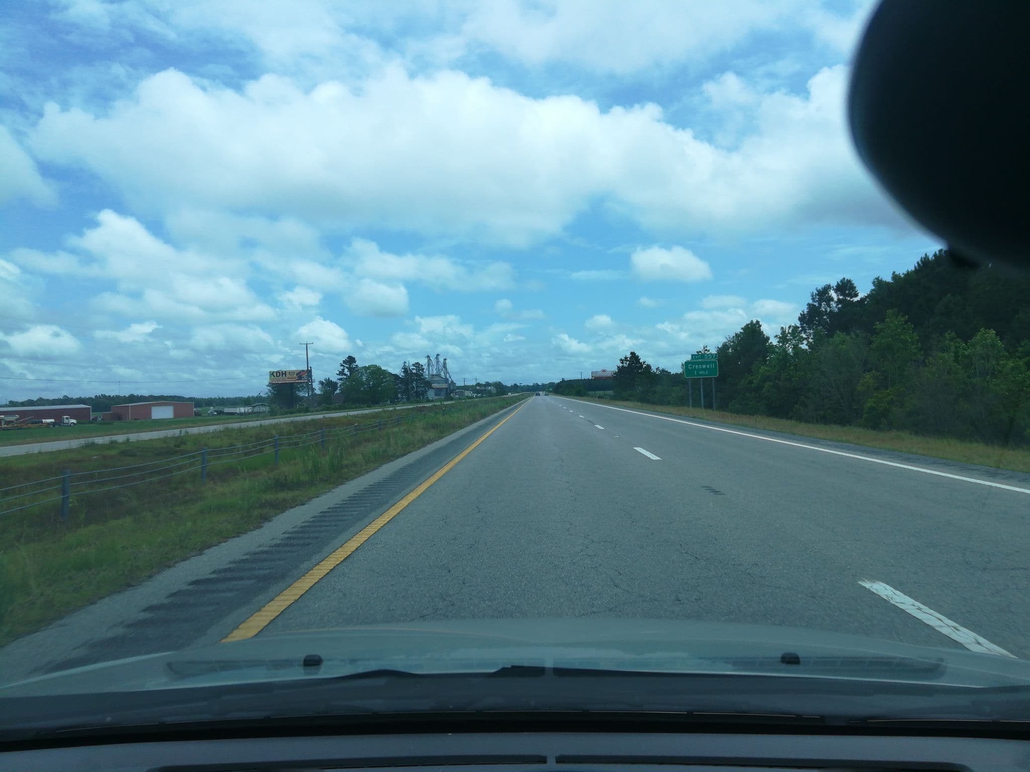 Street view near Hurricane Irene Rescue Mission 2011, Edenton — © rivermont (CC BY-SA · Mapillary)