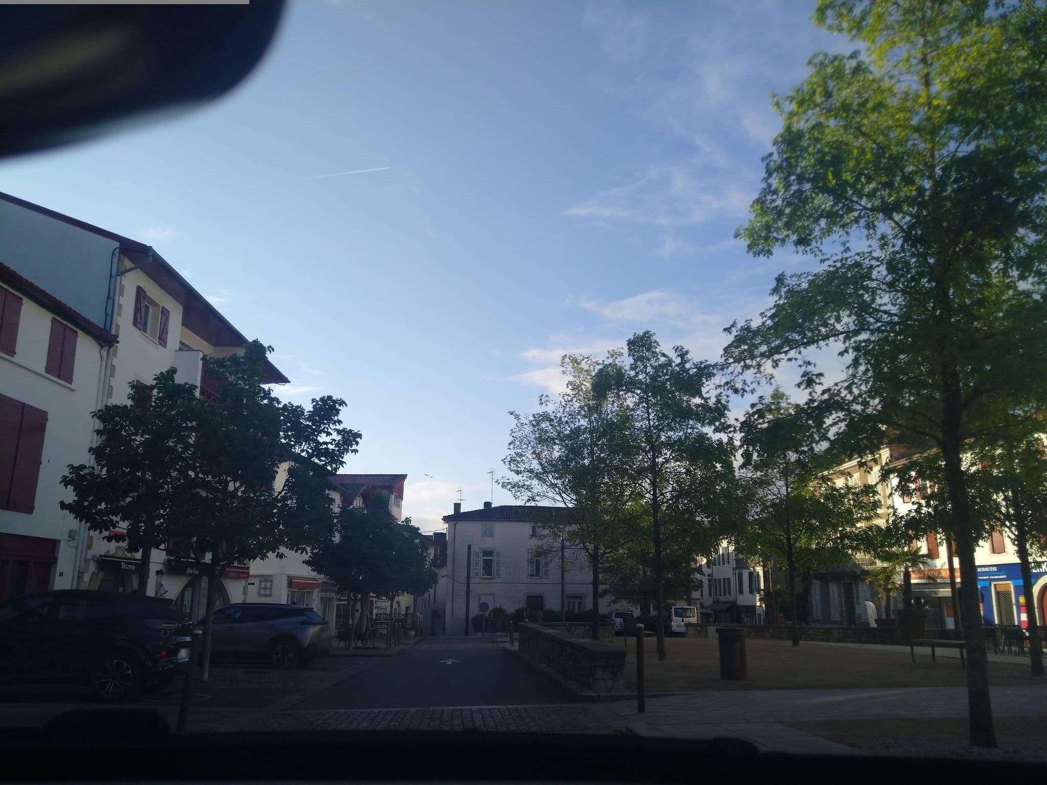 Street view near Hôtel de la Paix, Saint-Palais — © floetcheto (CC BY-SA · Mapillary)