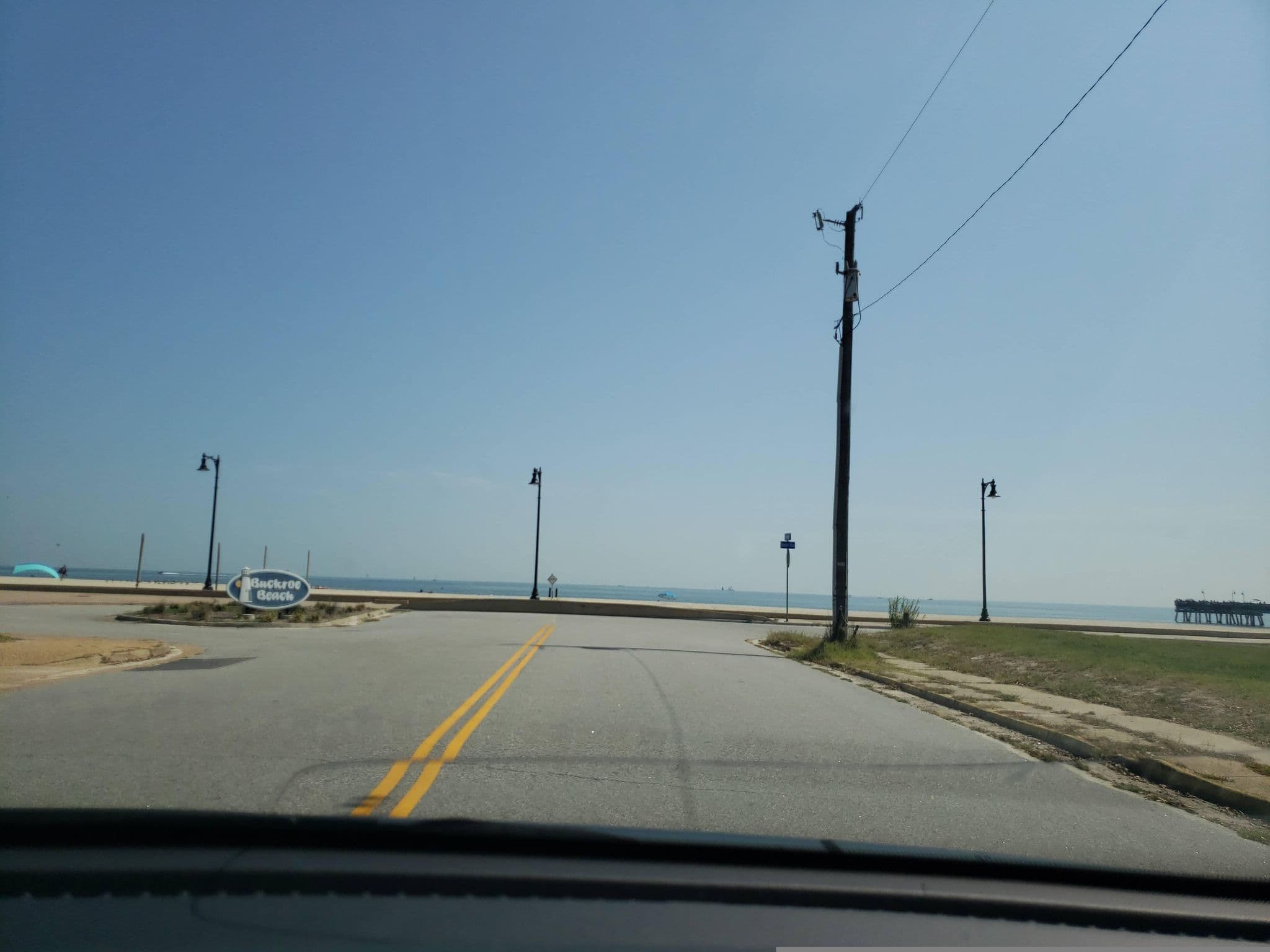Street view near Sans Souci, East Hampton — © guyutetube (CC BY-SA · Mapillary)