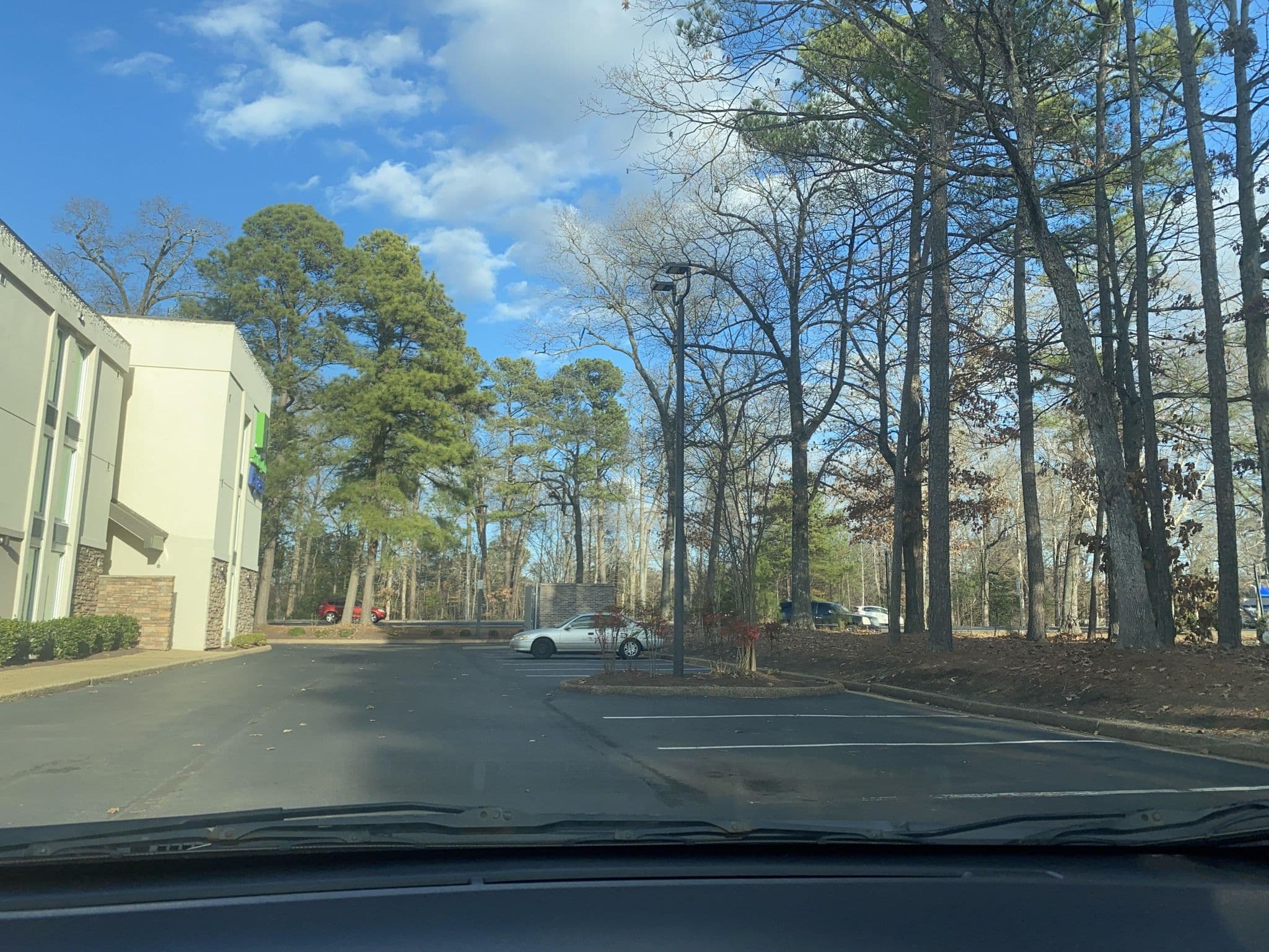 Street view near Quality Inn at Kingsmill, Gloucester Point — © mappyarianna (CC BY-SA · Mapillary)