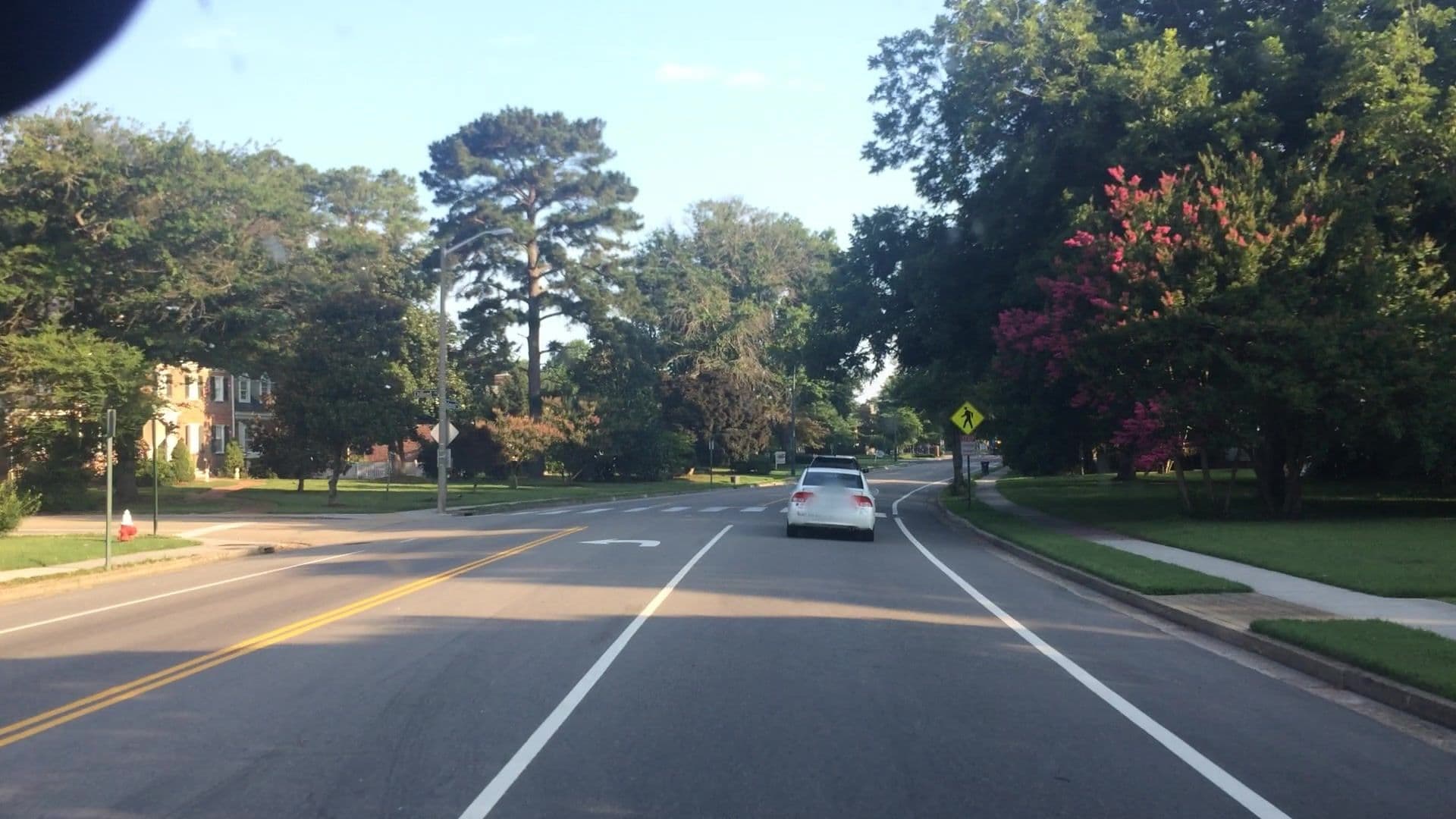 Street view near Alice Person House, Gloucester Point — © lvl5 (CC BY-SA · Mapillary)