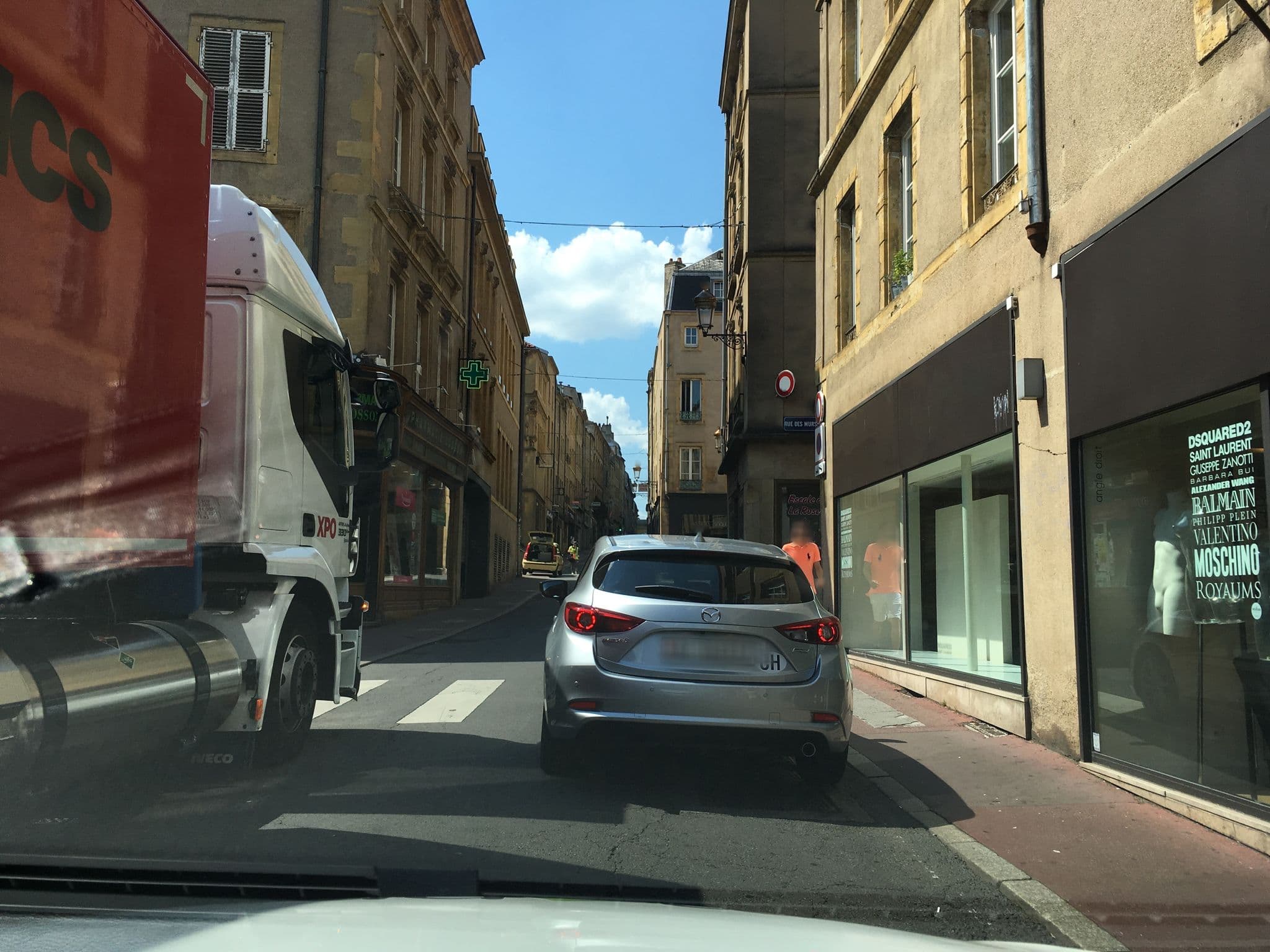 Street view near Hôtel Novotel Metz Centre, Metz — © mappy_sa (CC BY-SA · Mapillary)