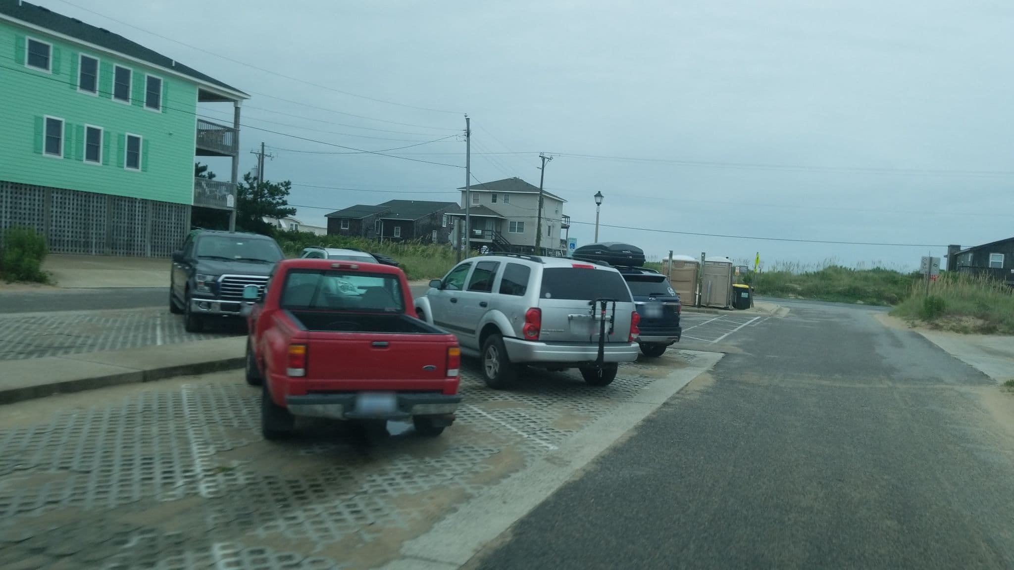 Street view near dolphin sunrise, Kill Devil Hills — © jbthemilker (CC BY-SA · Mapillary)