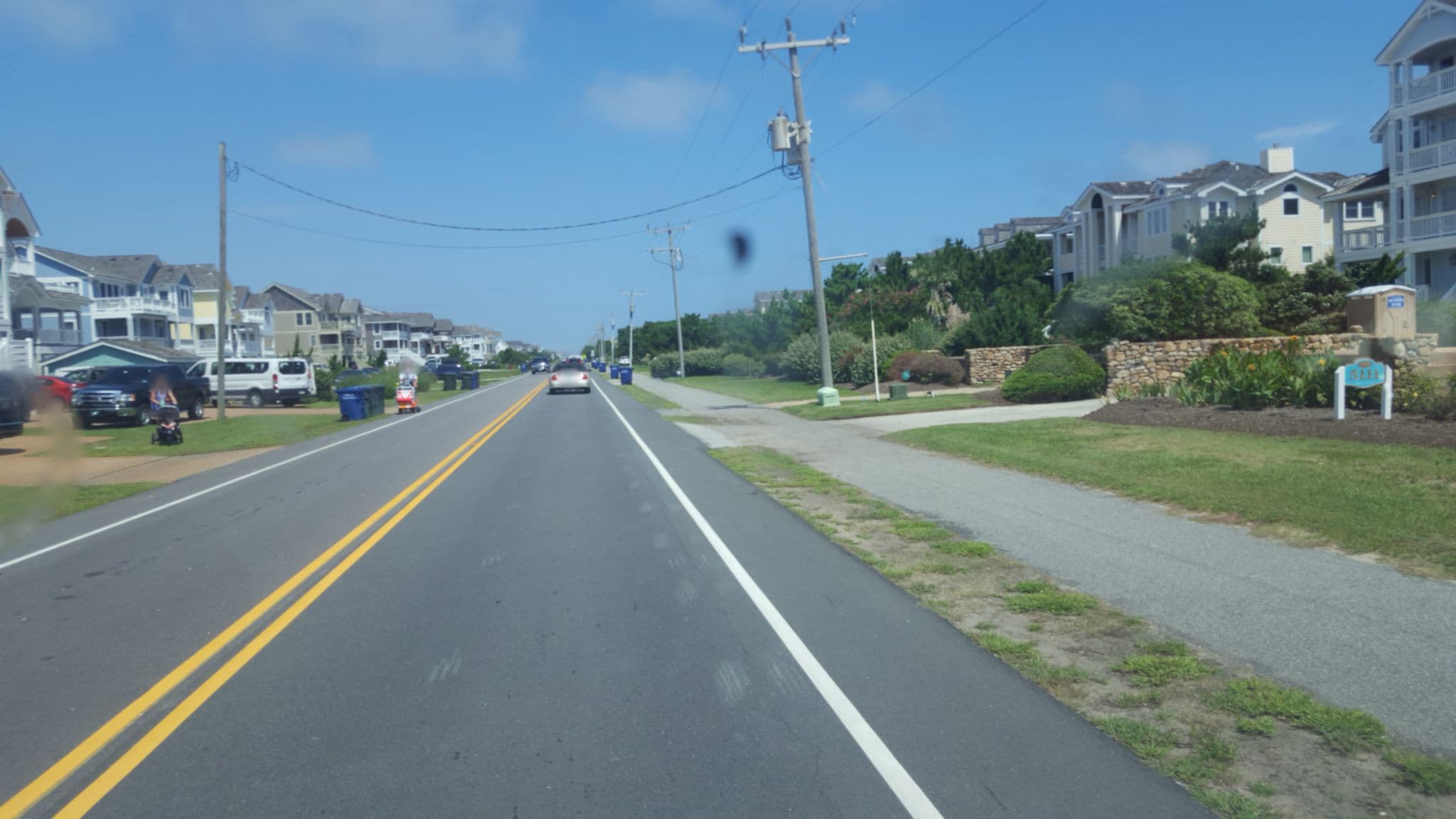 Street view near Yankee Clipper, Nags Head — © jbthemilker (CC BY-SA · Mapillary)