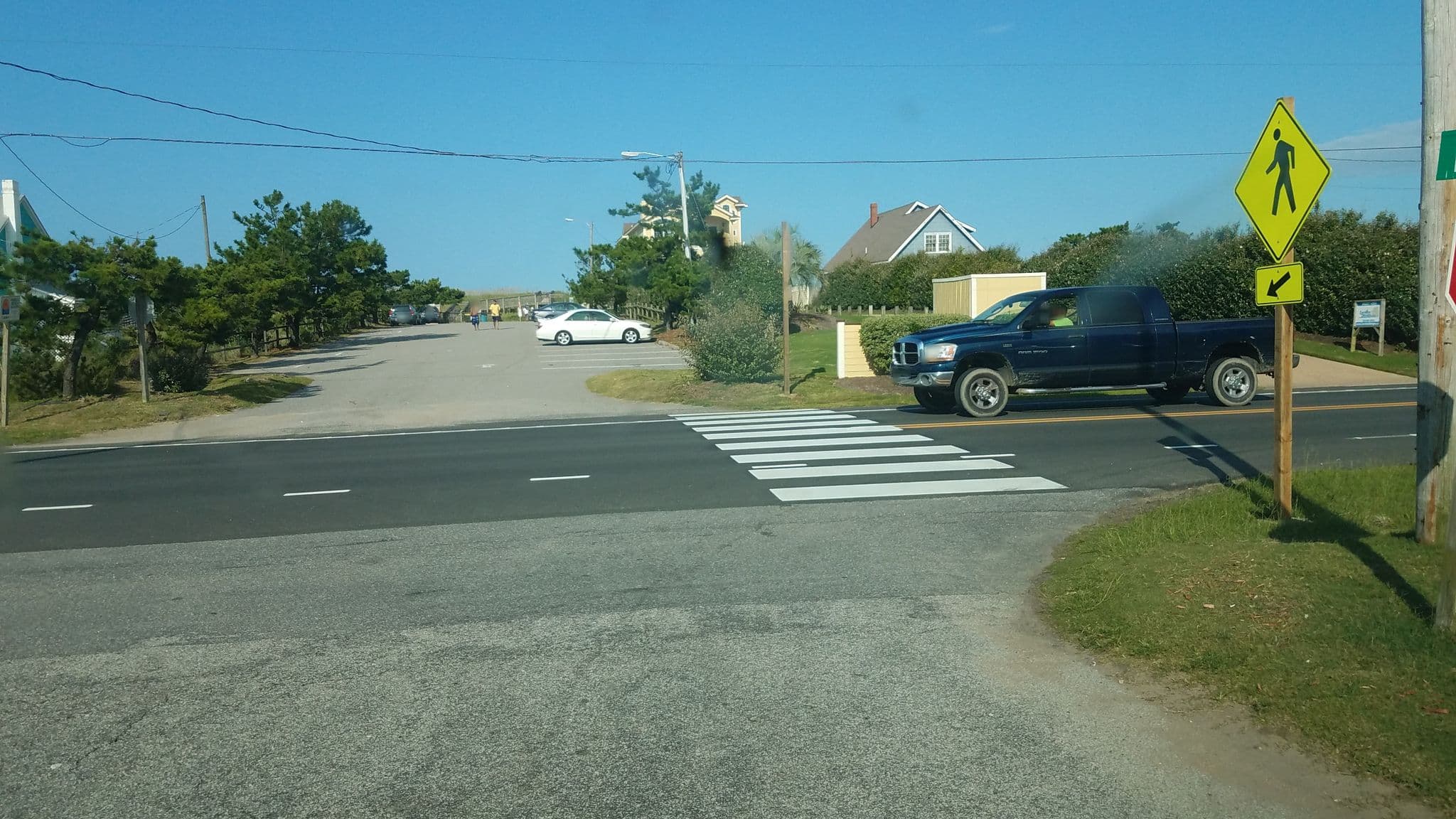 Street view near Travelodge Nags Head Beach Hotel, Kill Devil Hills — © jbthemilker (CC BY-SA · Mapillary)