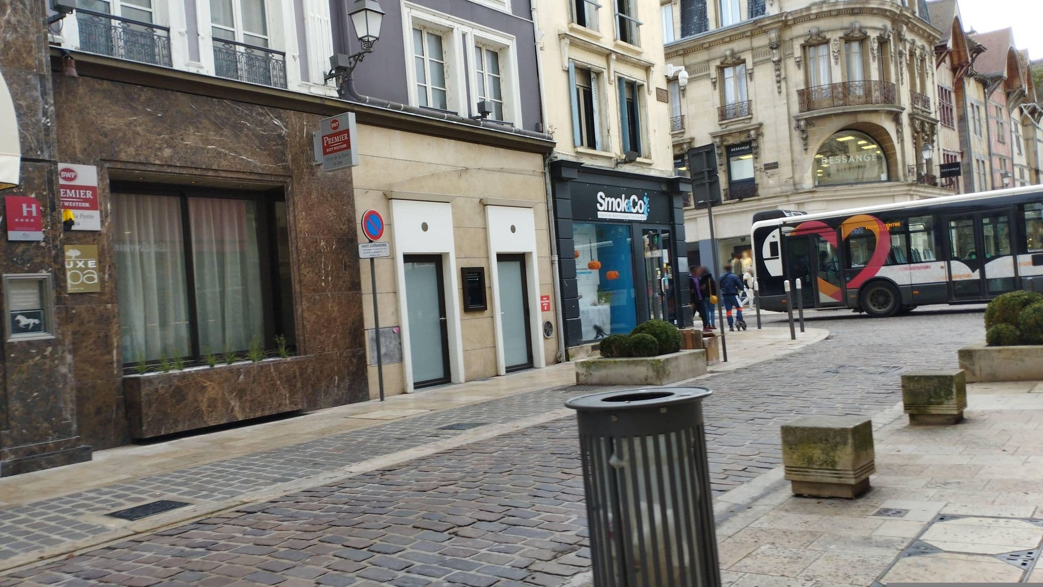 Street view near Best Western Premier, Troyes — © kritic (CC BY-SA · Mapillary)