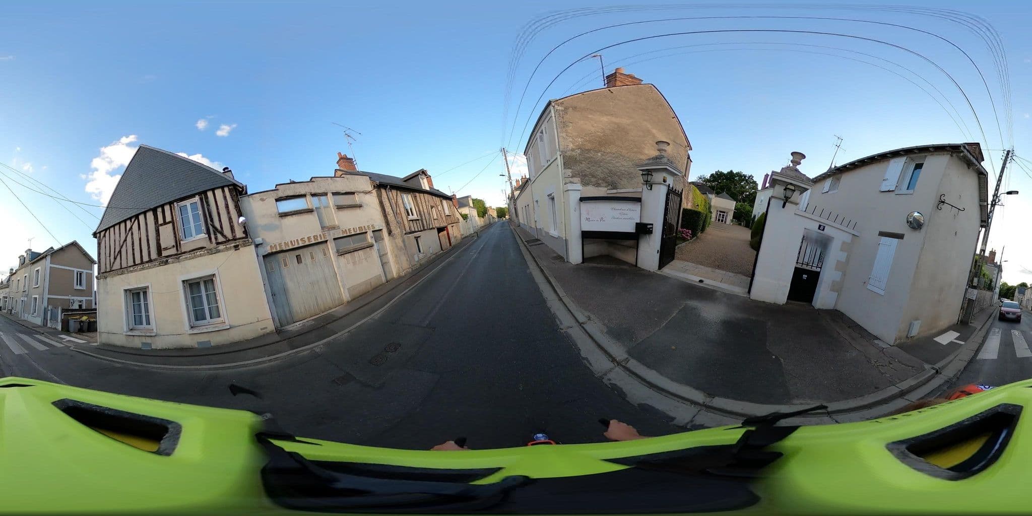 Street view near Manoir Du Parc, Amboise — © velocamion (CC BY-SA · Mapillary)