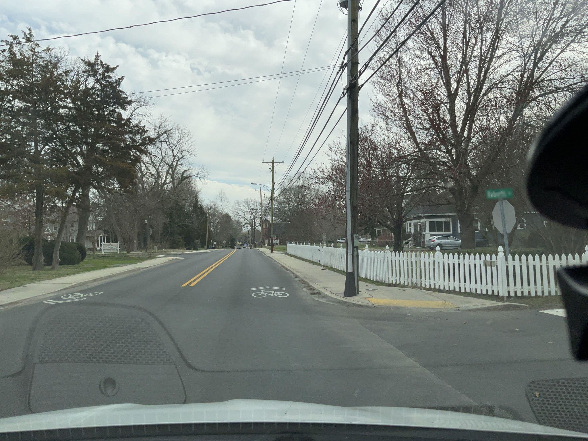 Street view near Aunt Yvonne, Princess Anne — © davidsommer (CC BY-SA · Mapillary)