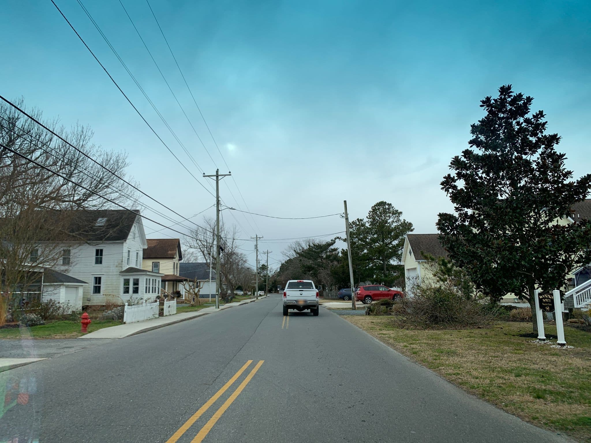 Street view near The Moorings North of Chincoteague Island, Chincoteague — © mdroads (CC BY-SA · Mapillary)