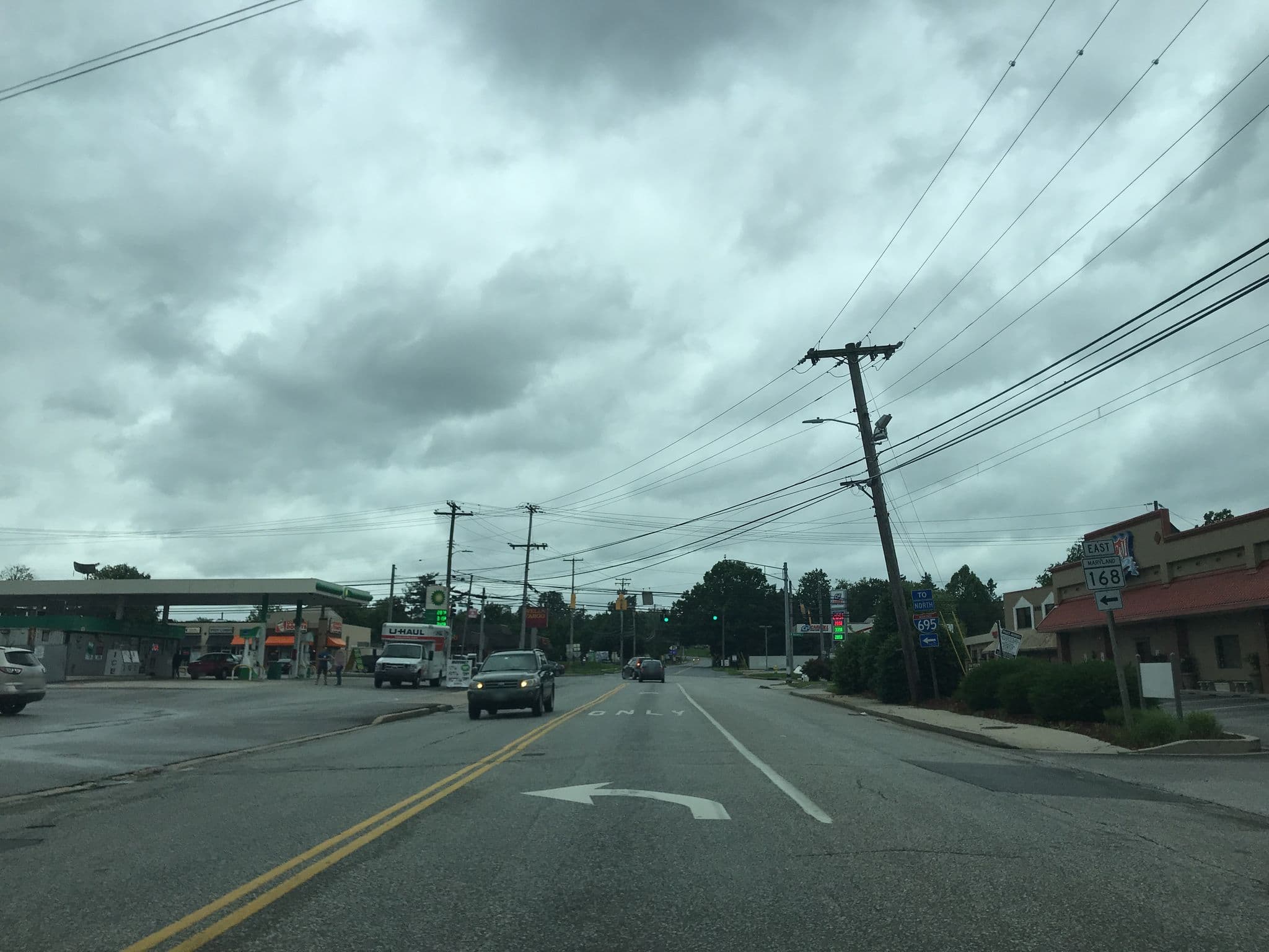 Street view near Sitting here freaked out!, Linthicum — © mdroads (CC BY-SA · Mapillary)