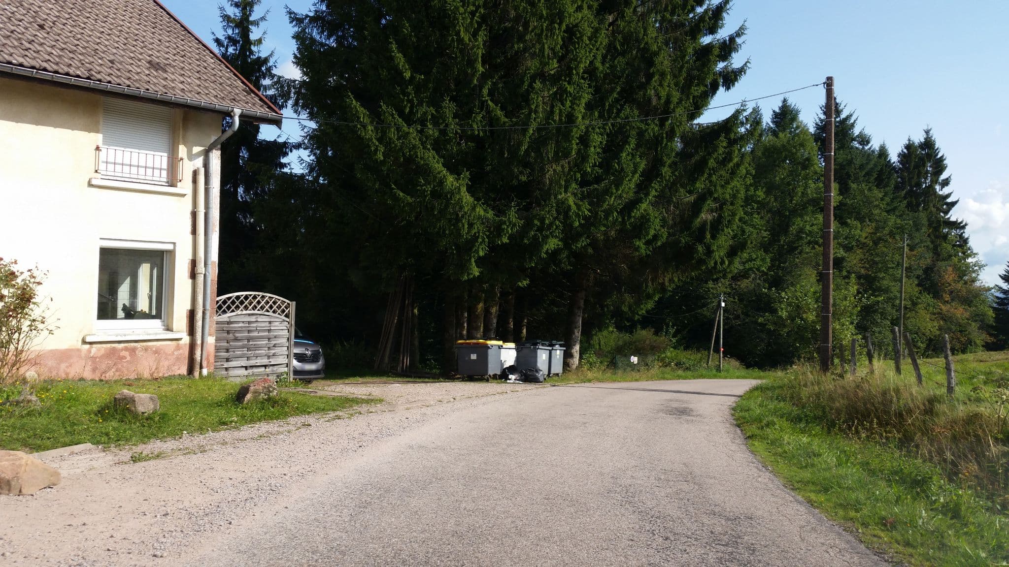 Street view near Centre EEDF Les Tronches, Vecoux — © it_s_so_funny (CC BY-SA · Mapillary)
