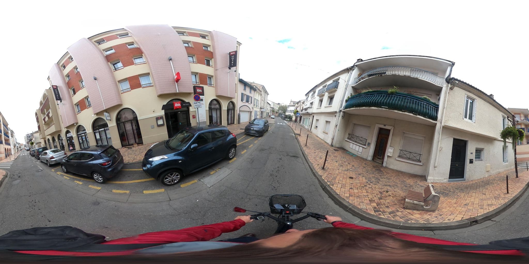 Street view near Hôtel Ibis, Agen — © Urbanisme_Mobilites (CC BY-SA · Mapillary)