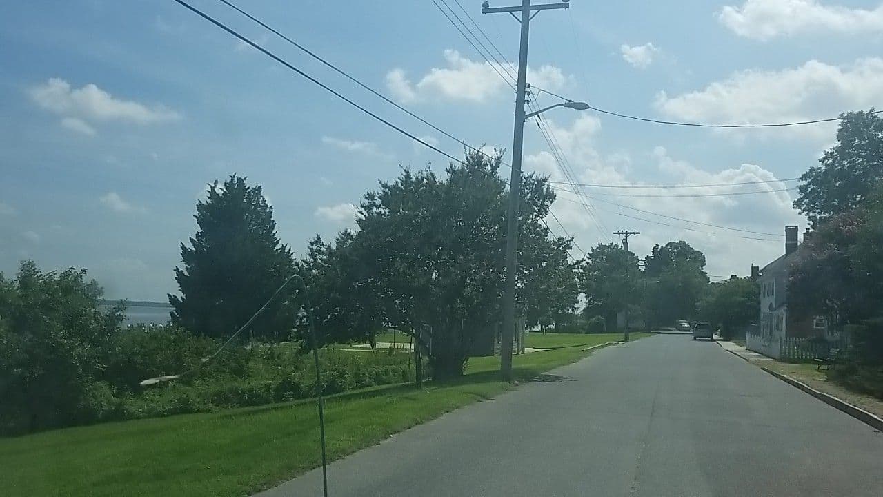 Street view near Tavernhouse Bed And Breakfast, Hurlock — © jbthemilker (CC BY-SA · Mapillary)