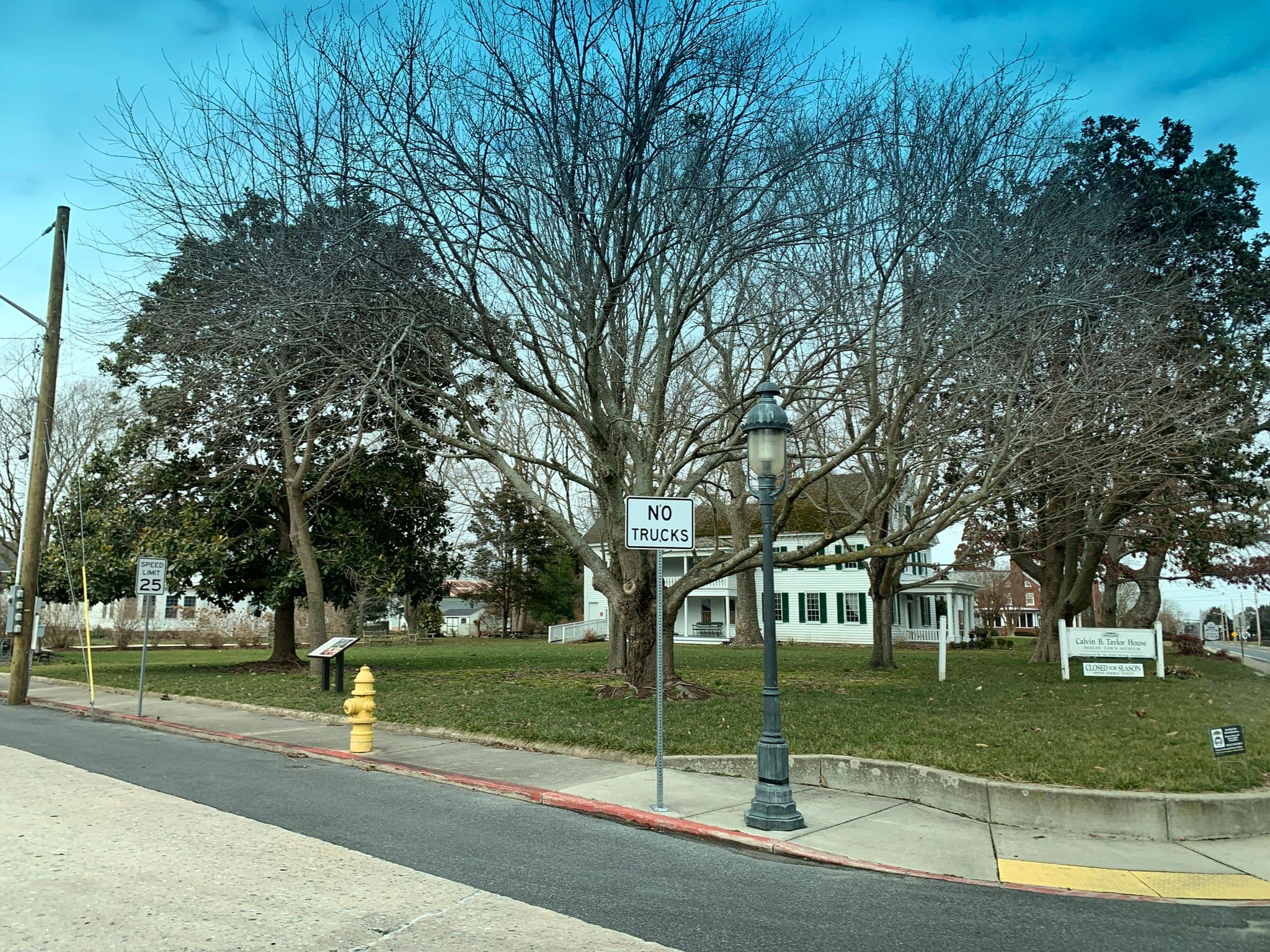 Street view near Evergreen Lodge, Ocean Pines — © mdroads (CC BY-SA · Mapillary)