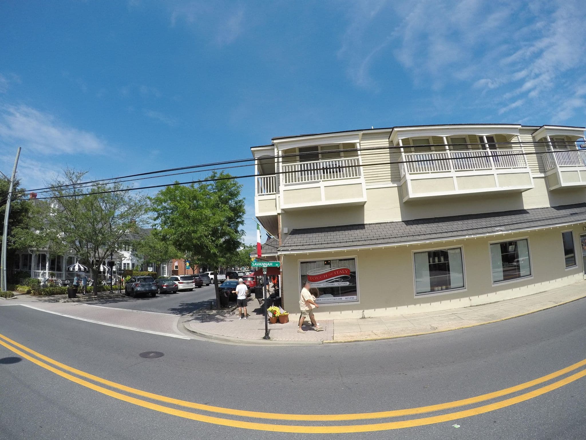 Street view near Vesuvio Motel, Lewes — © roadgeek_md99 (CC BY-SA · Mapillary)