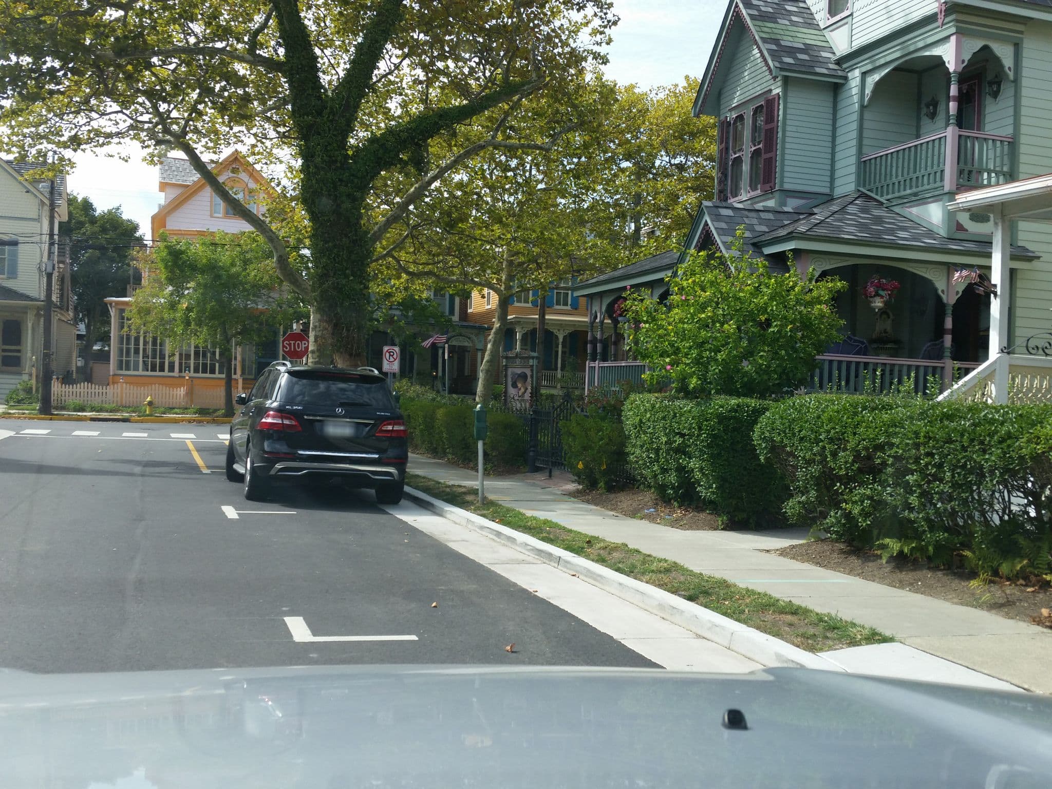 Street view near The Empress, Cape May — © dgearhart (CC BY-SA · Mapillary)