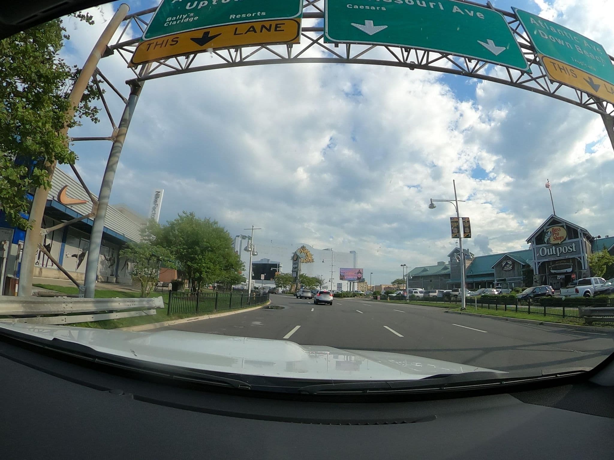 Street view near Ballys Garden Tower, Atlantic City — © raveneye (CC BY-SA · Mapillary)
