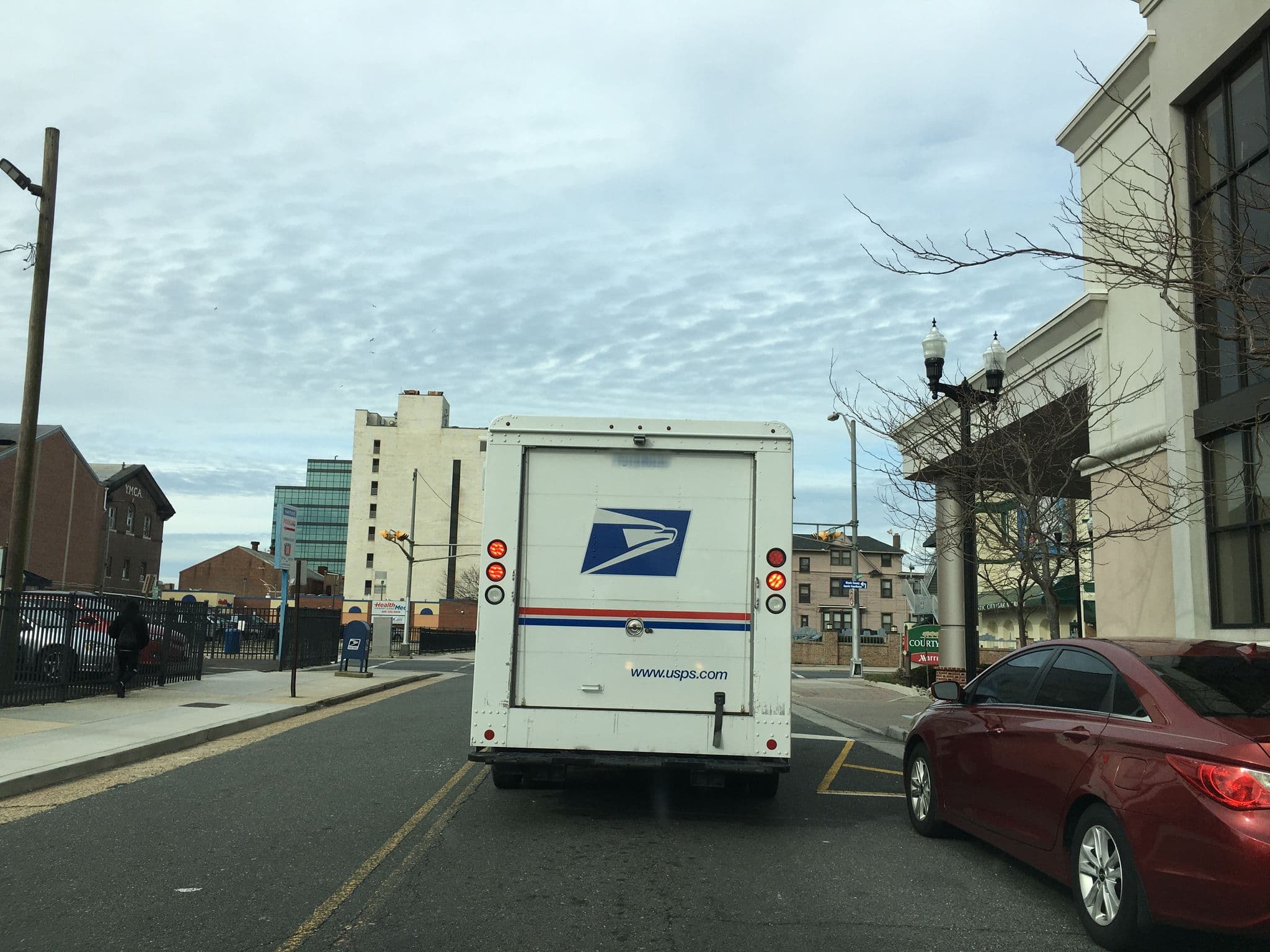 Street view near Wyndham Skyline Tower swimming pool, Atlantic City — © racerx (CC BY-SA · Mapillary)