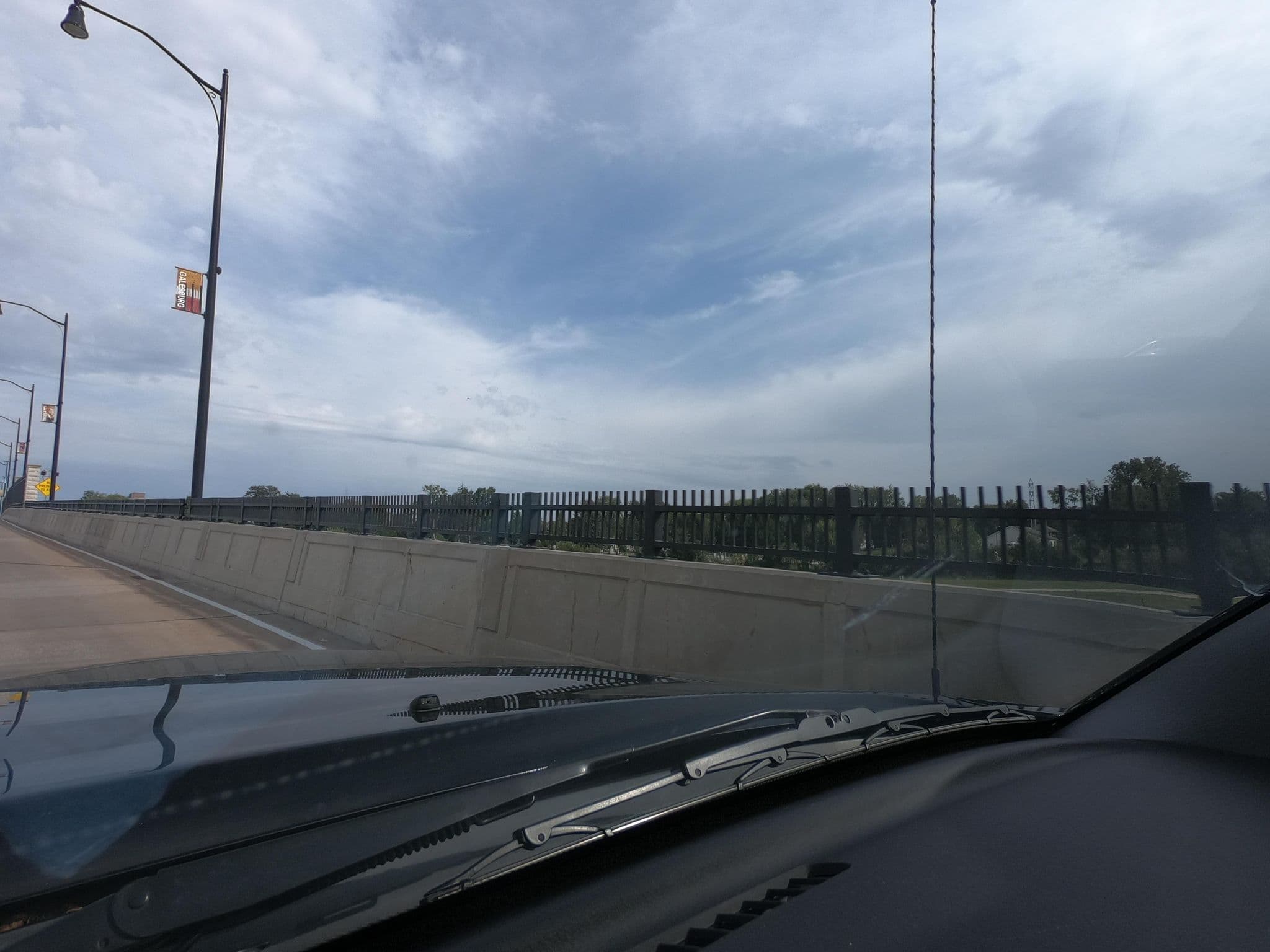 Street view near Vista Lodge, Galesburg — © apmwa (CC BY-SA · Mapillary)