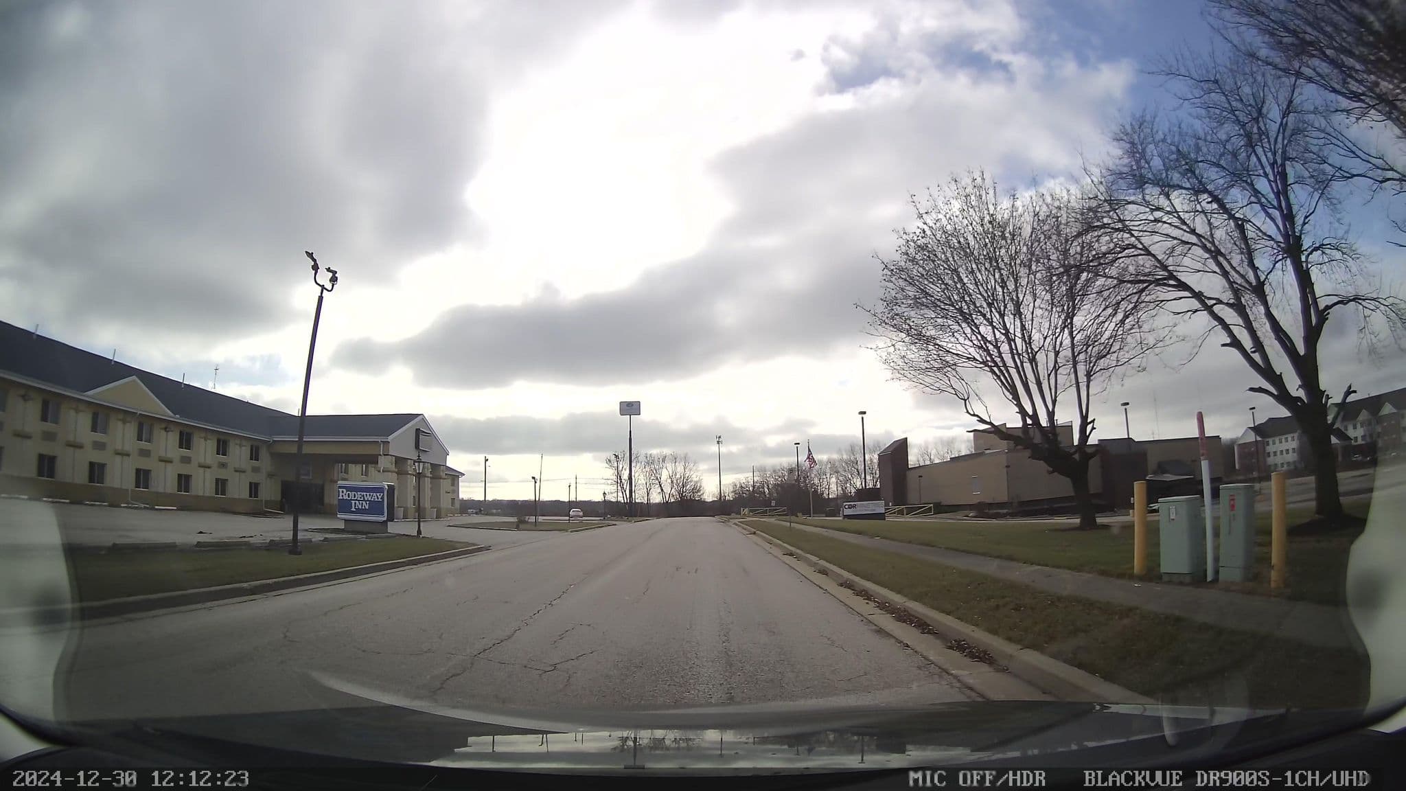 Street view near Econo Lodge, Normal — © smichae (CC BY-SA · Mapillary)