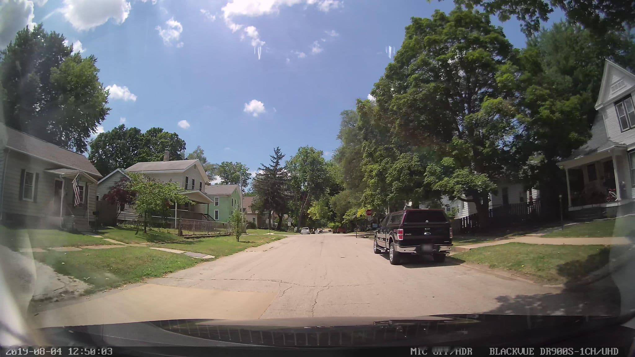 Street view near Saph's 'hood, Normal — © smichae (CC BY-SA · Mapillary)