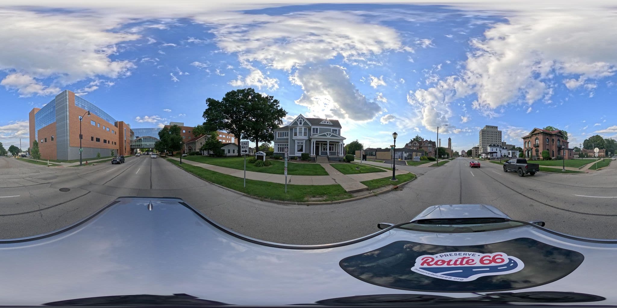 Street view near The Beehive, Leland Grove — © nthp_gis (CC BY-SA · Mapillary)