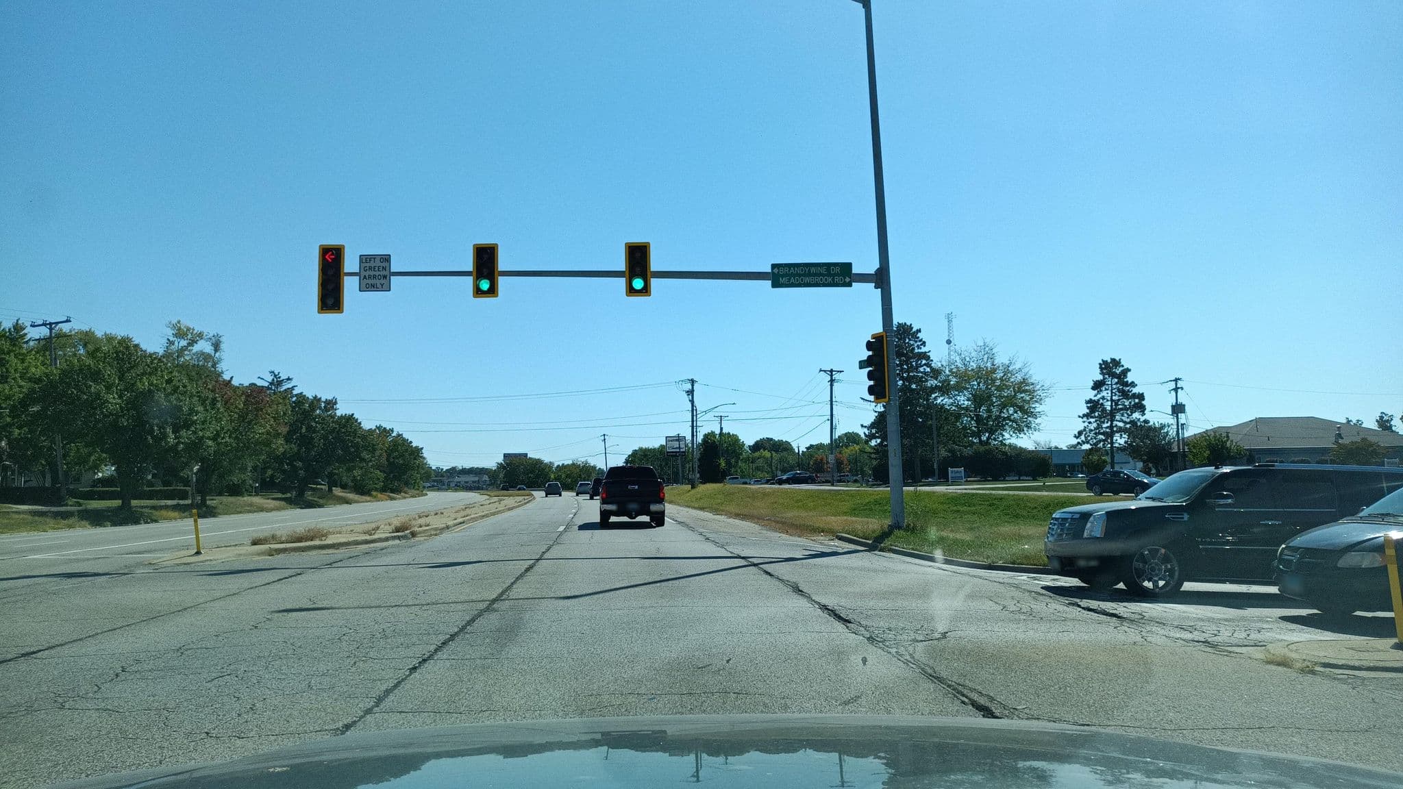 Street view near Red Roof Inn Peoria, North Peoria — © apmwa (CC BY-SA · Mapillary)