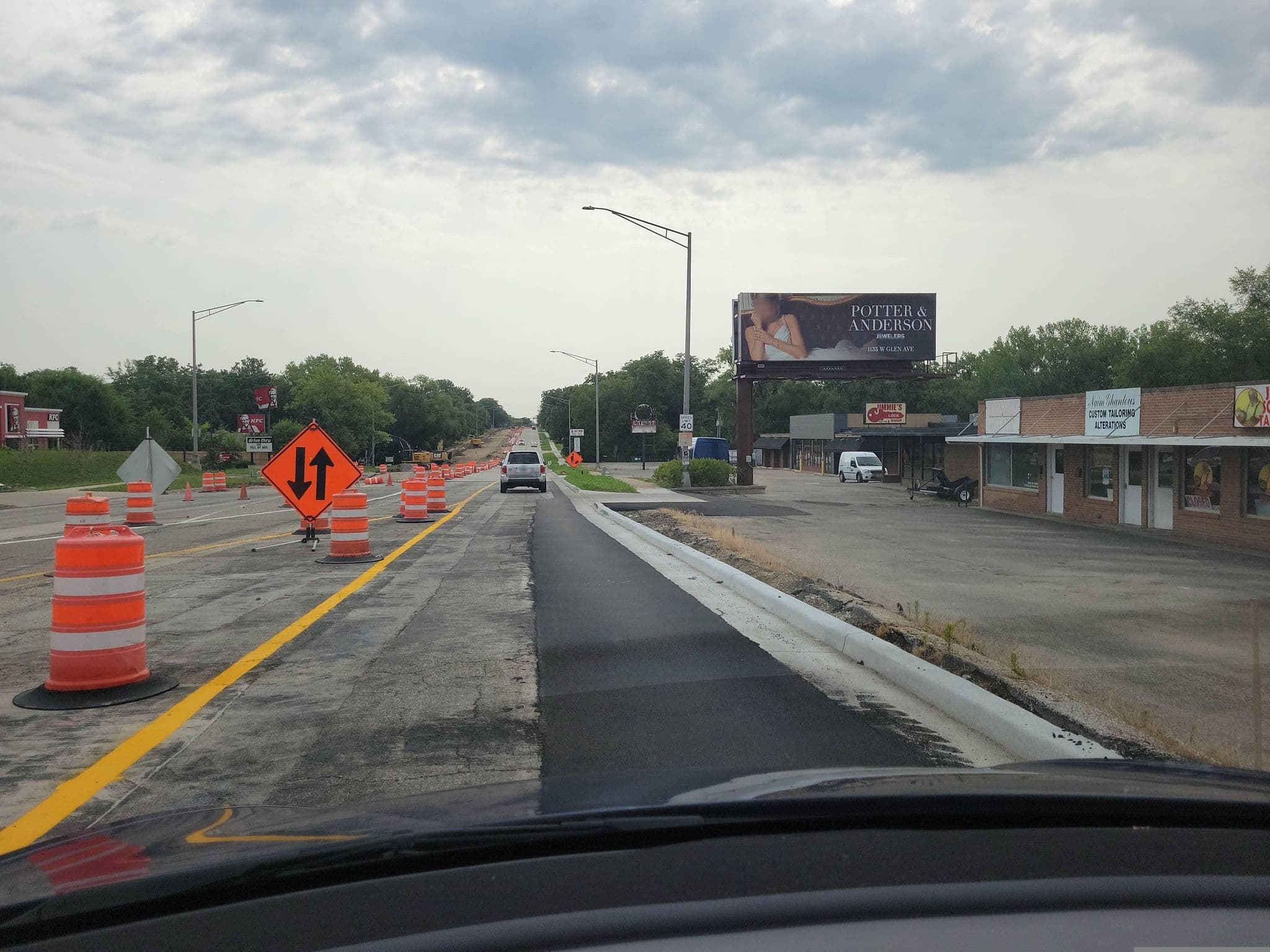 Street view near Renaissance Day Spa, Peoria Heights — © Montrose_Lyle (CC BY-SA · Mapillary)