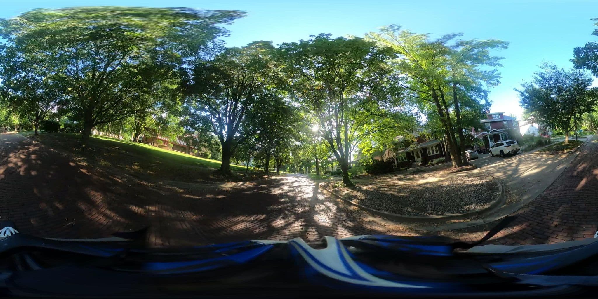 Street view near Akademika Bed and Breakfast, Urbana — © njm2015 (CC BY-SA · Mapillary)