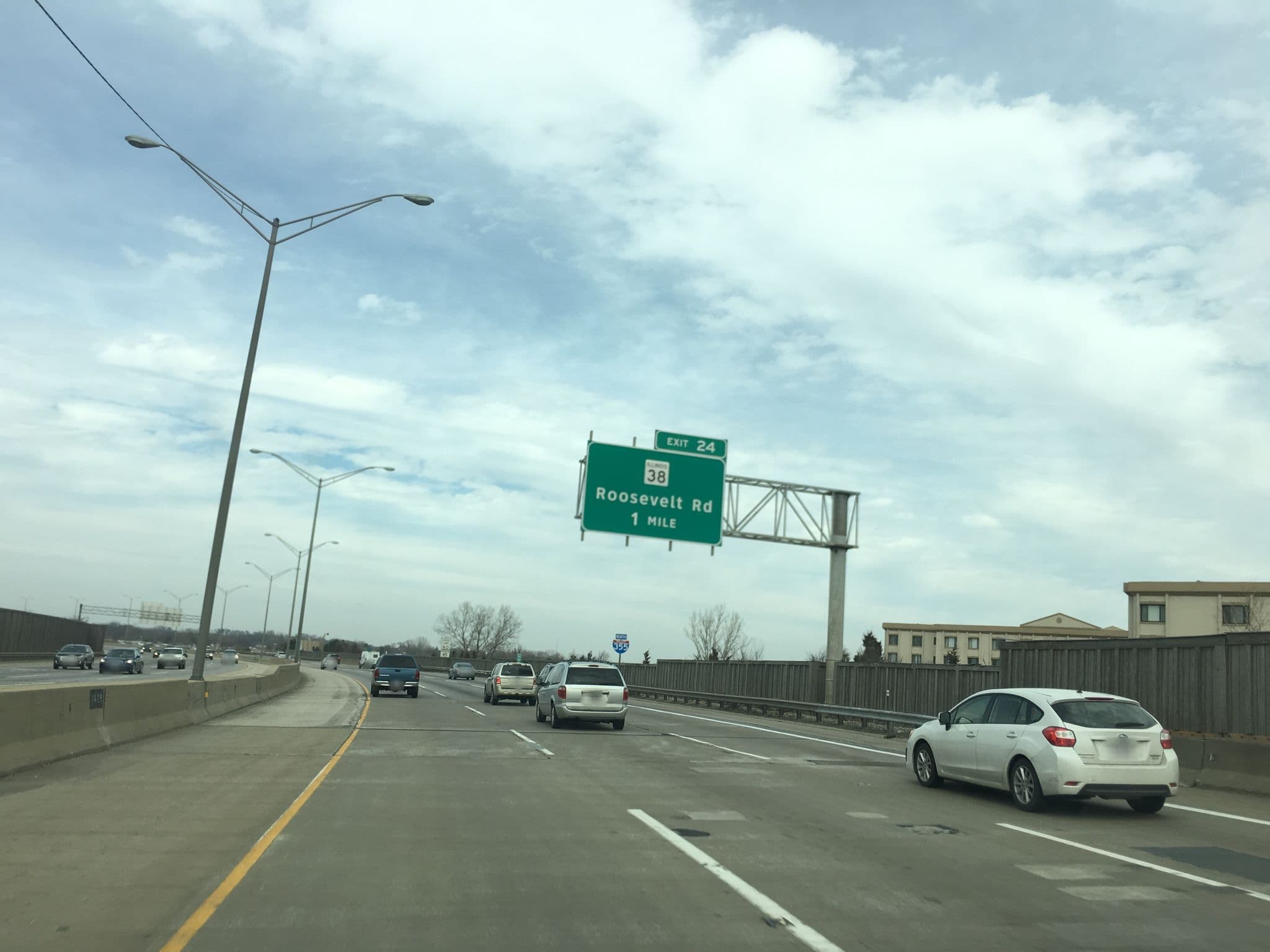 Street view near Lunatic Loomis' Smokery', Downers Grove — © wfmr452 (CC BY-SA · Mapillary)