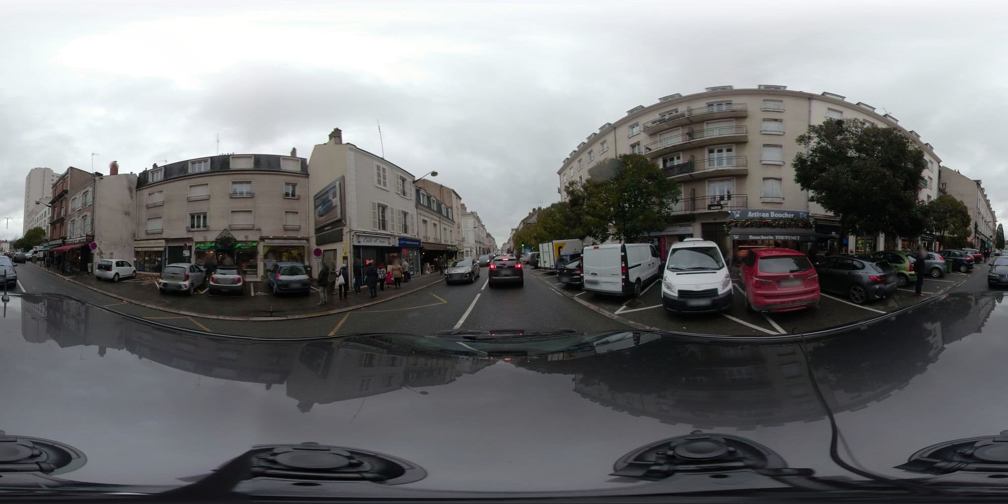 Street view near Hôtel de Paris, Orléans — © u4y0u (CC BY-SA · Mapillary)