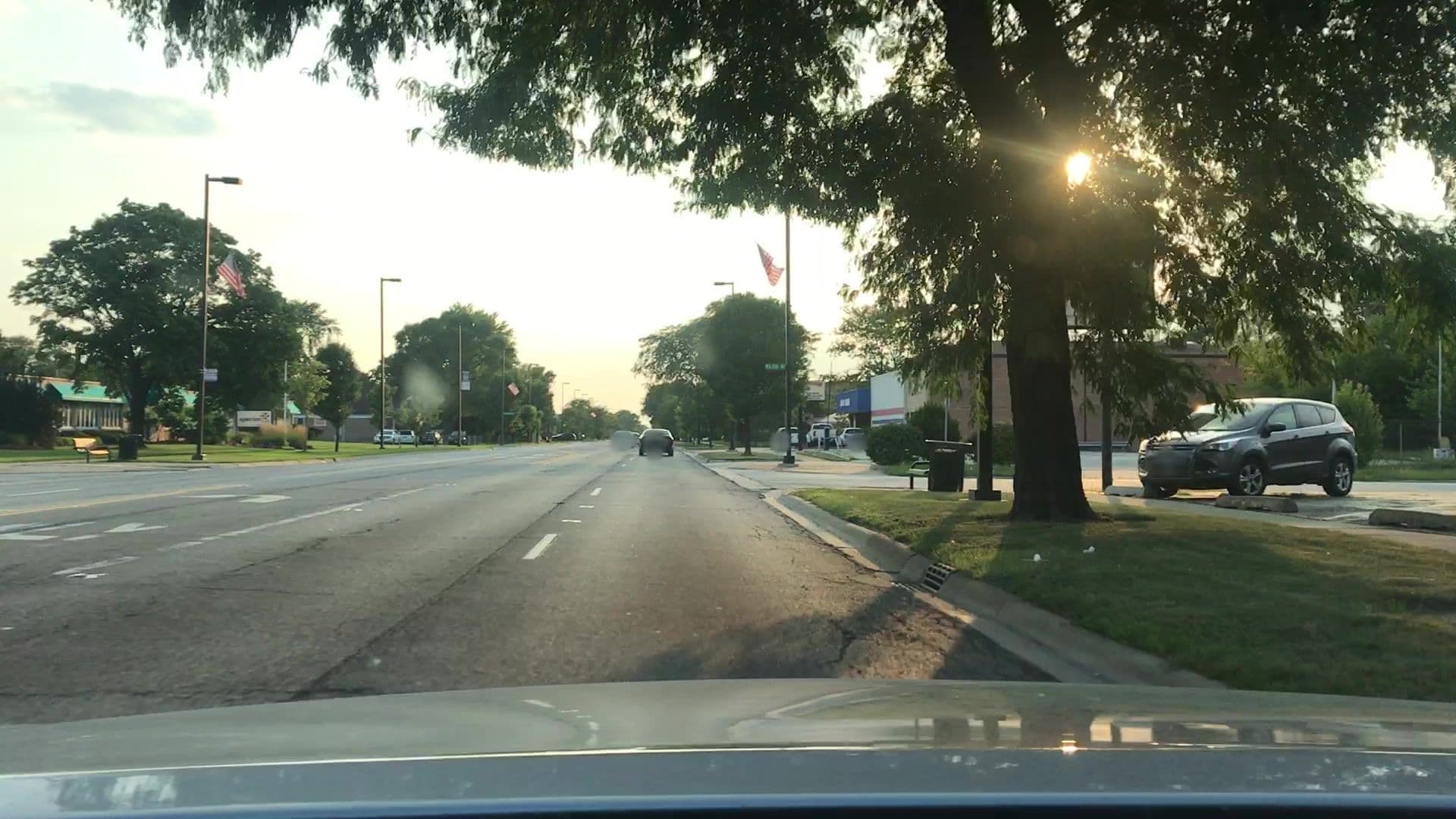 Street view near Castle Inn, Hometown — © lvl5 (CC BY-SA · Mapillary)