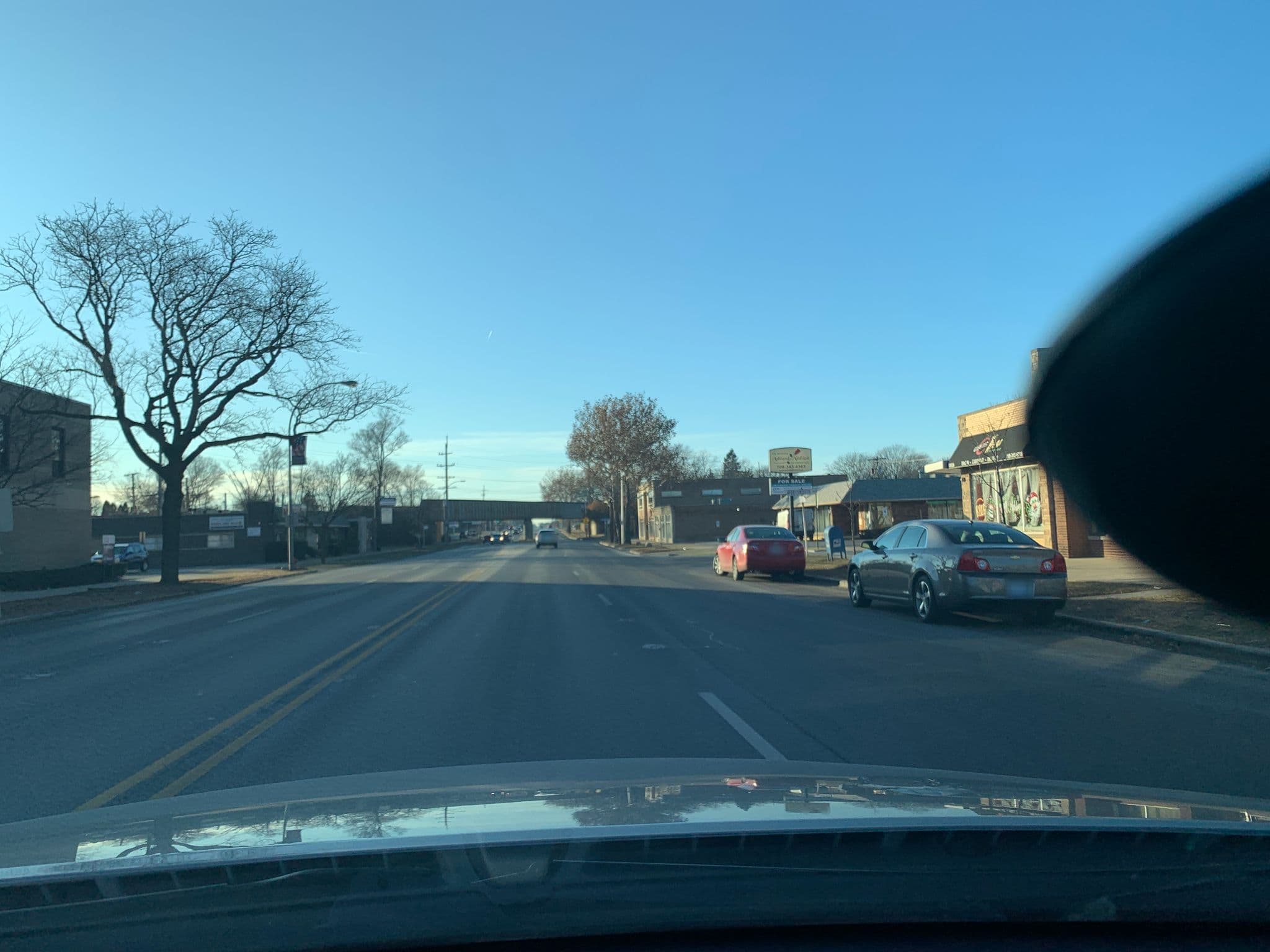 Street view near Lake Havasu Resort, Broadview — © gdgj92 (CC BY-SA · Mapillary)