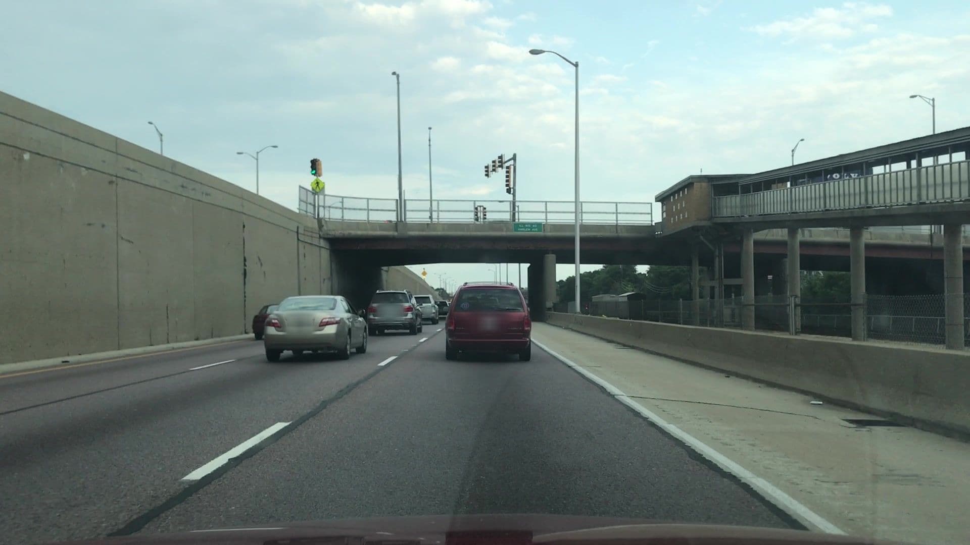 Street view near The Other Bath House, Oak Park — © lvl5 (CC BY-SA · Mapillary)