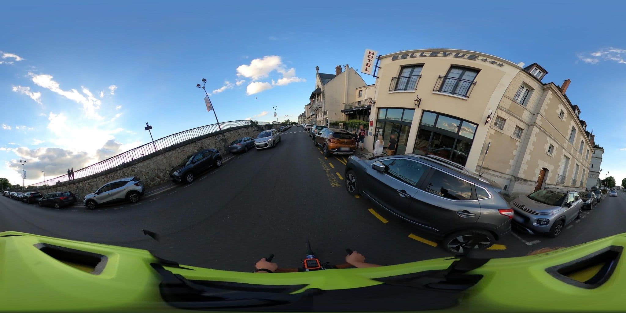 Street view near Bellevue, Amboise — © velocamion (CC BY-SA · Mapillary)