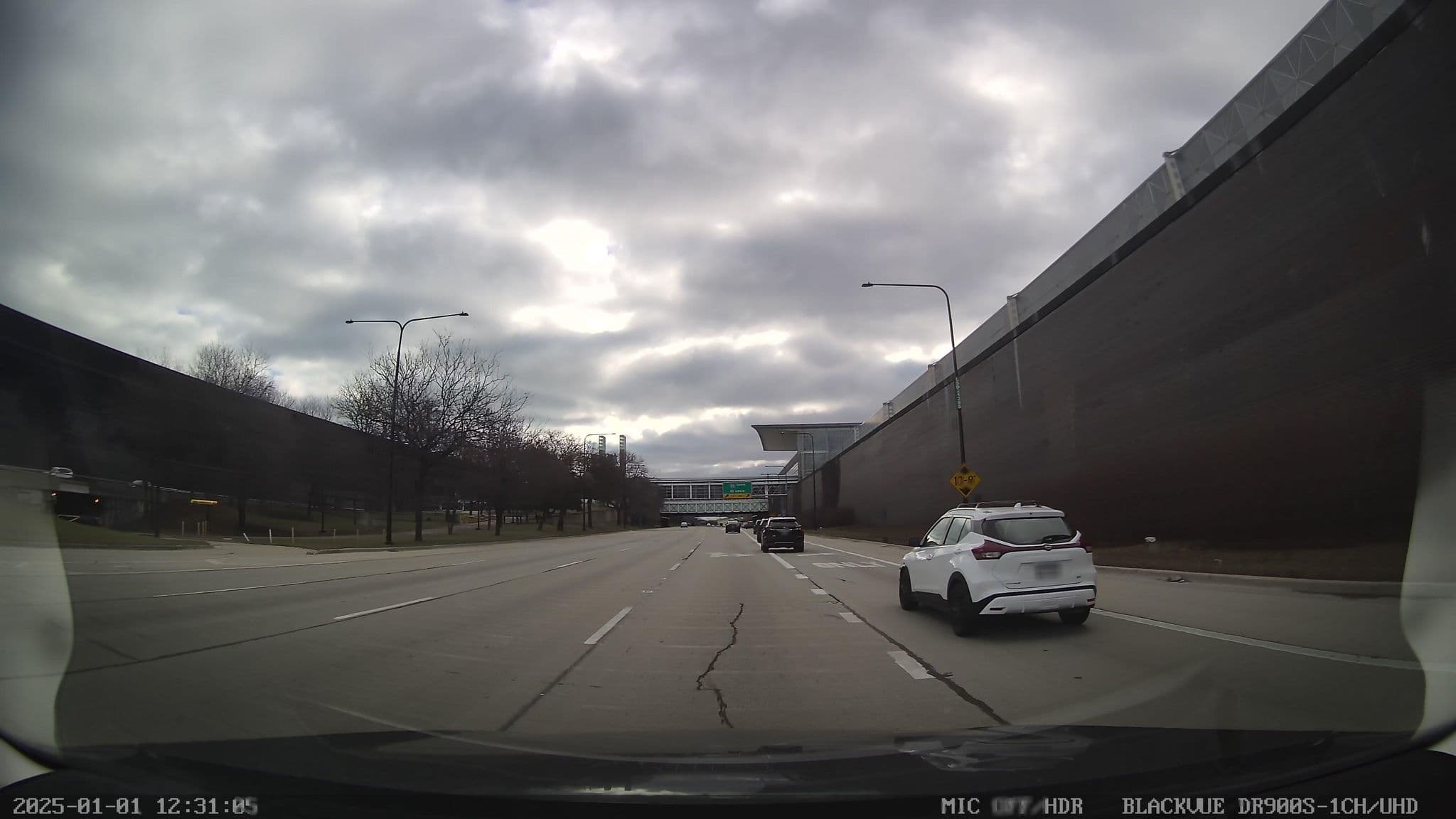 Street view near Room 2629, Near South Side — © smichae (CC BY-SA · Mapillary)