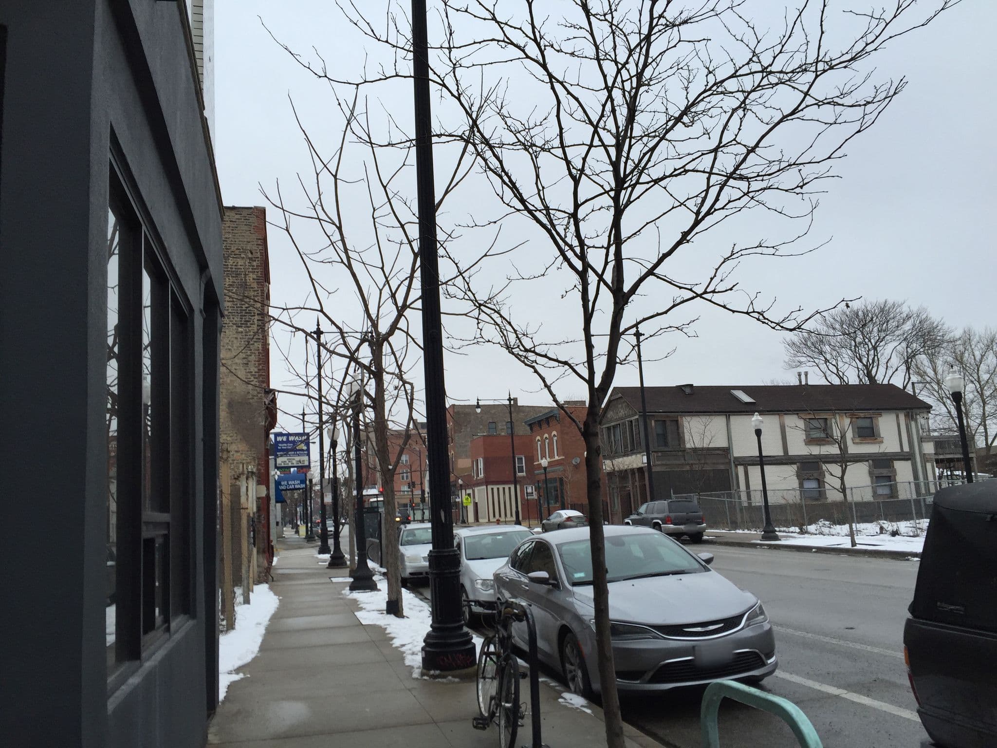 Street view near In Front Of The 47" HD Flatscreen, Chicago — © richlv (CC BY-SA · Mapillary)