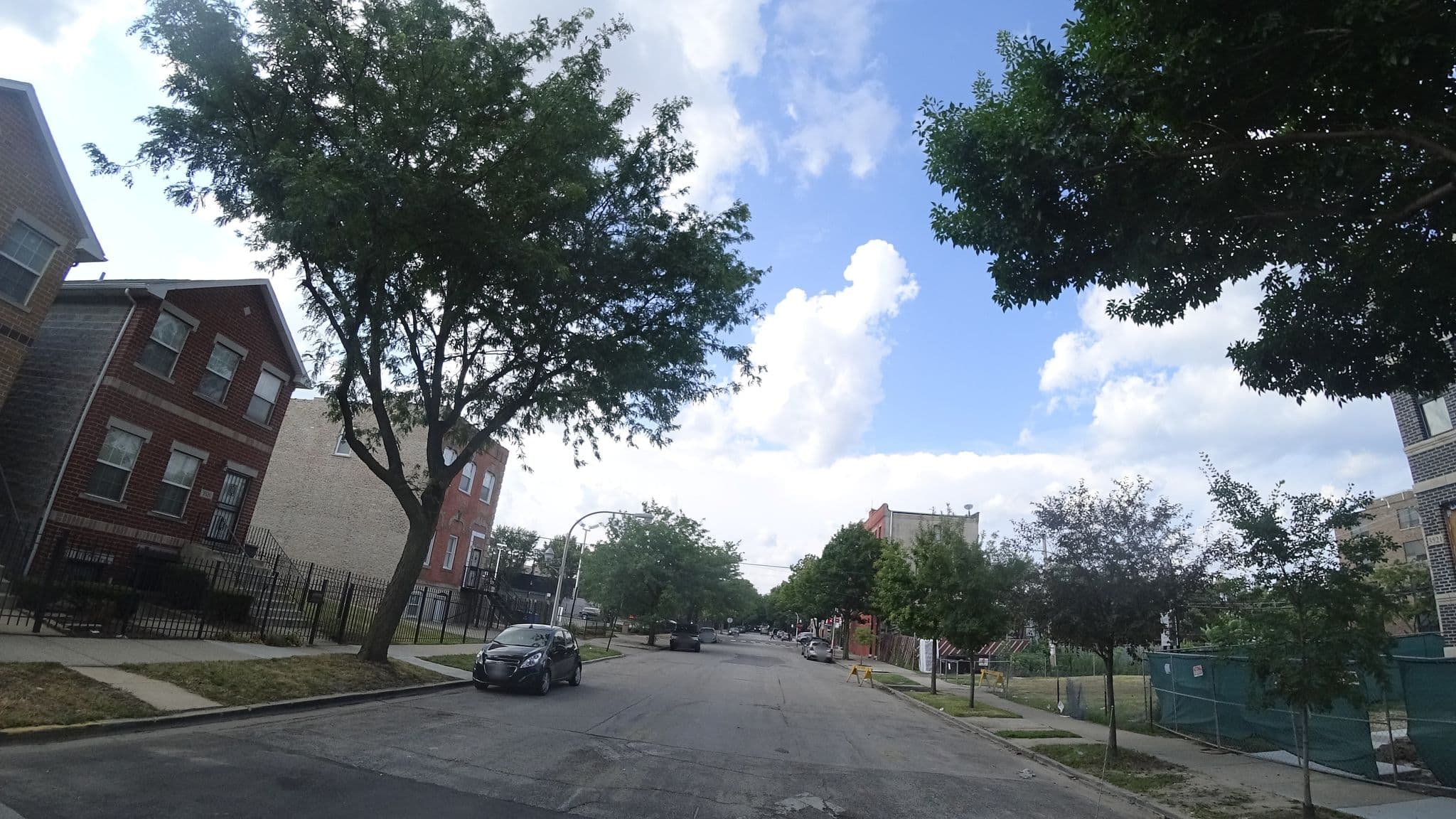 Street view near Hostel In Bronzeville, Douglas — © mly_ord05 (CC BY-SA · Mapillary)