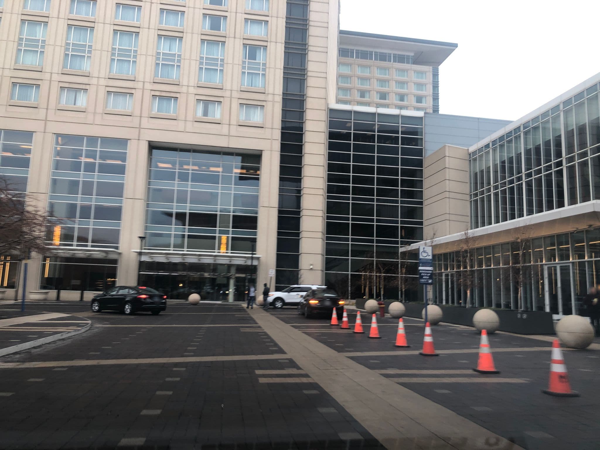 Street view near Presidential Suite, Near South Side — © glendachagas (CC BY-SA · Mapillary)