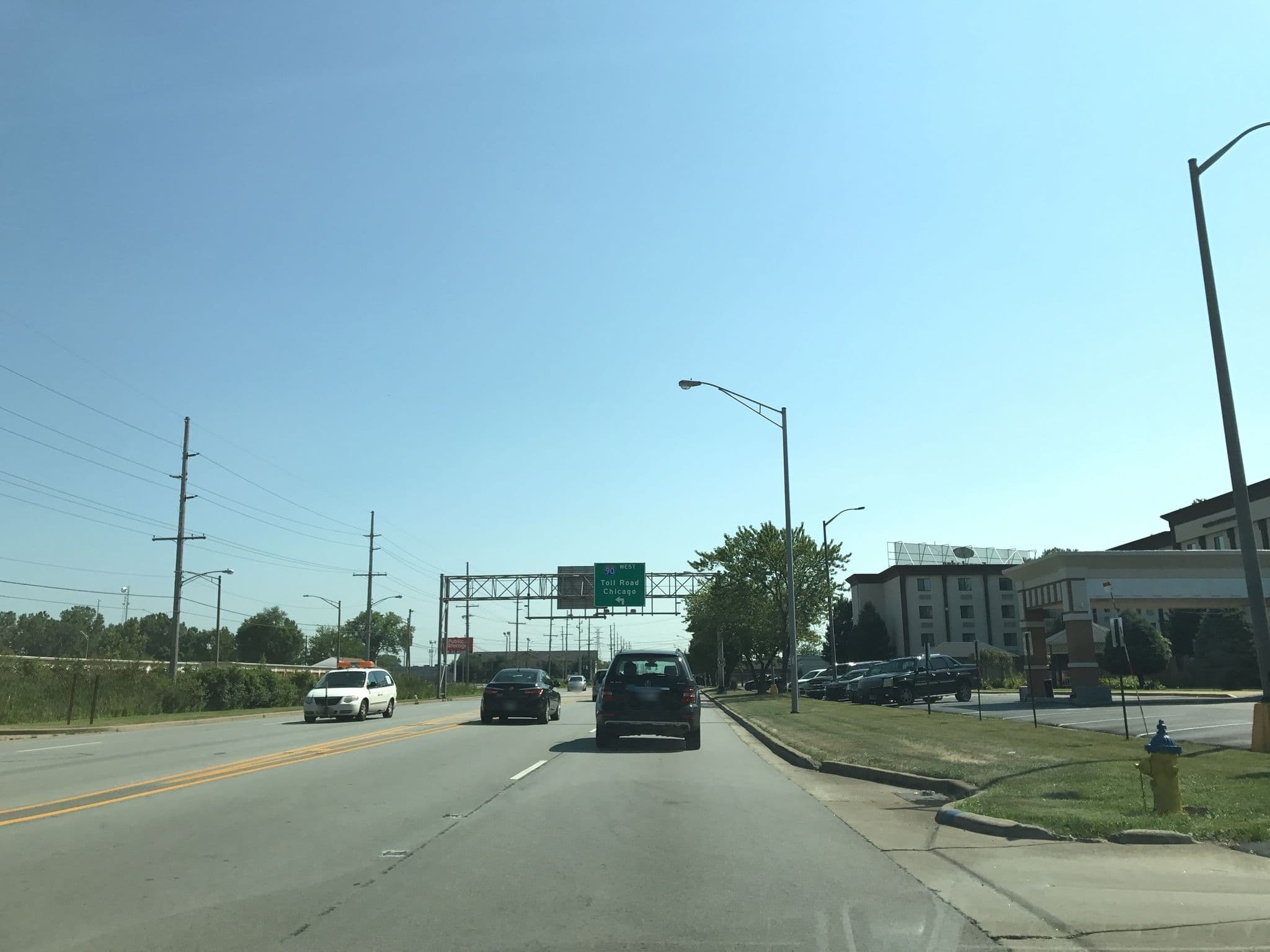 Street view near Quality Inn, Calumet City — © mdroads (CC BY-SA · Mapillary)