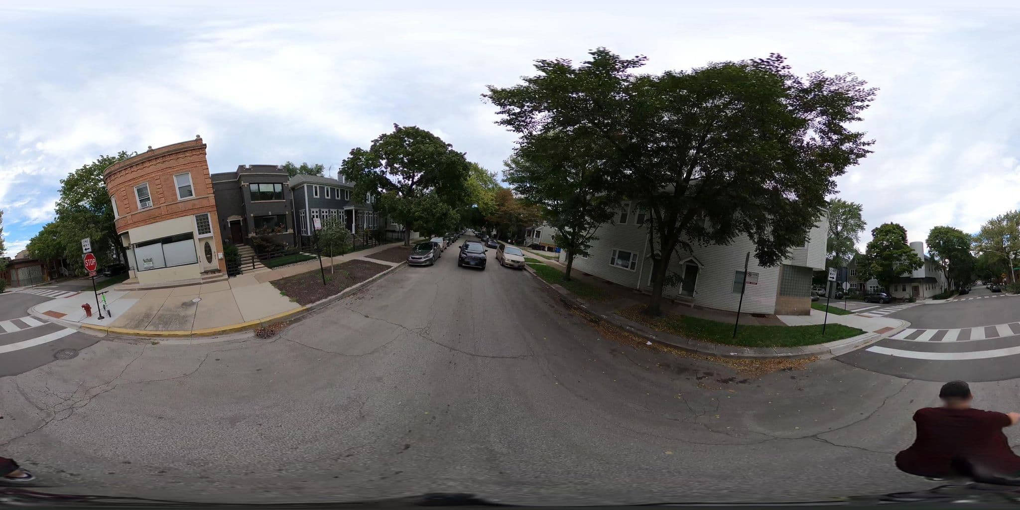 Street view near ROSCOE VILLAGE GUESTHOUSE, North Center — © epicspongee (CC BY-SA · Mapillary)