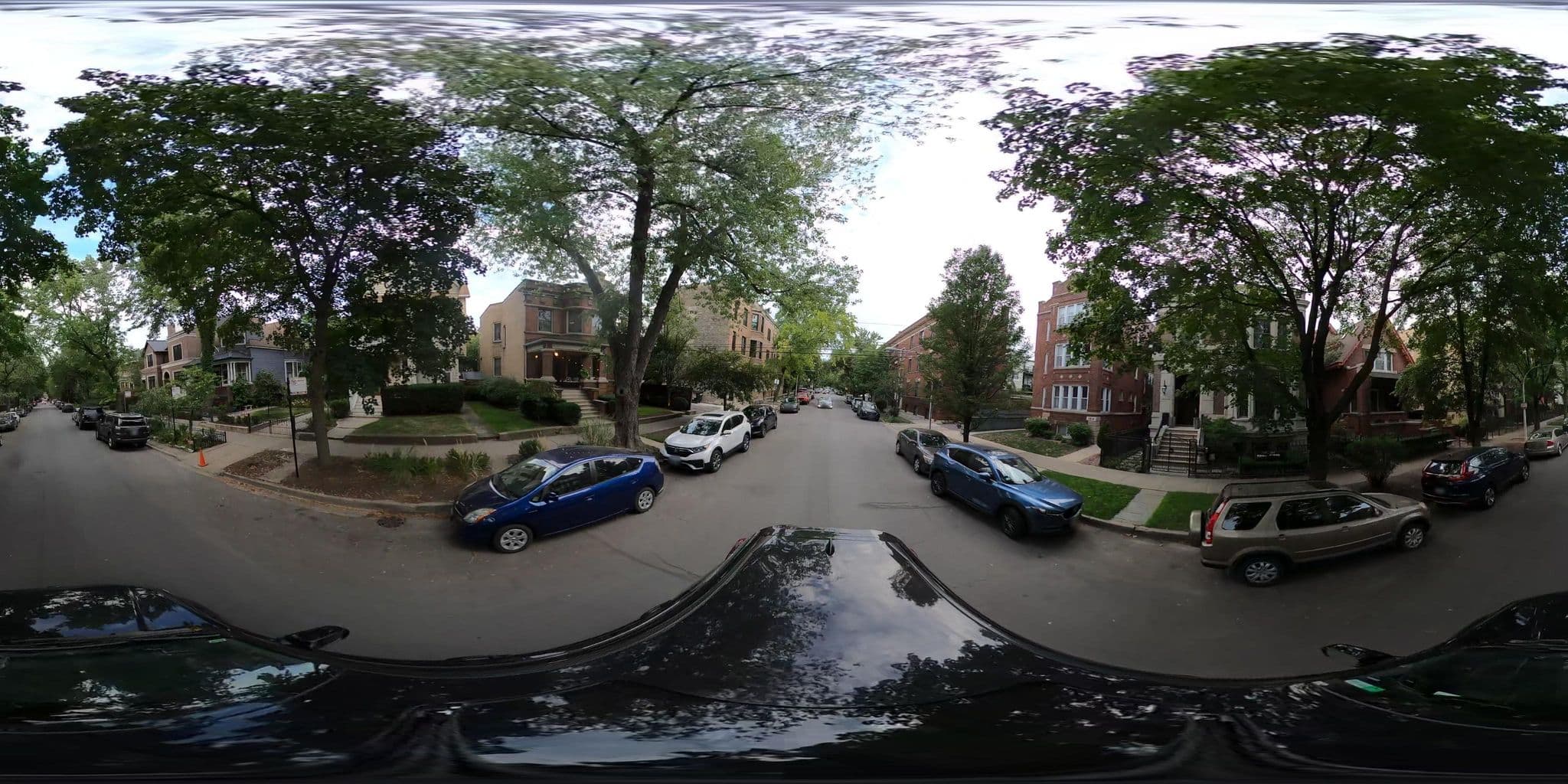Street view near AirBnB at 3621, North Center — © epicspongee (CC BY-SA · Mapillary)