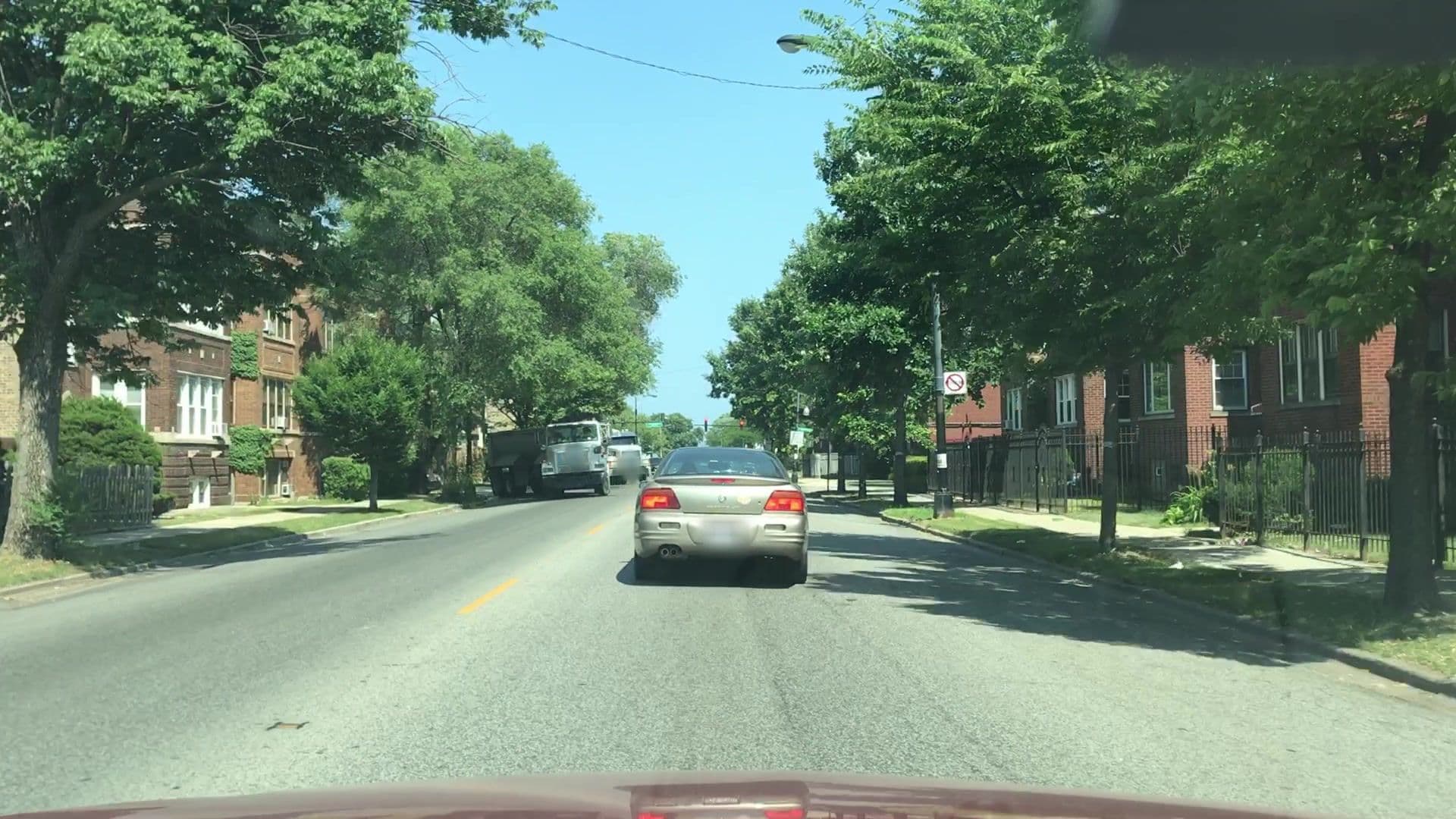 Street view near Here, North Center — © lvl5 (CC BY-SA · Mapillary)