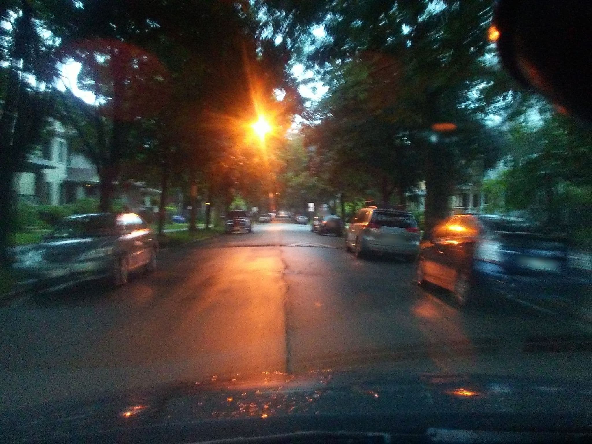 Street view near Henry's Hotel & Spa, Edgewater — © mly_ord02 (CC BY-SA · Mapillary)