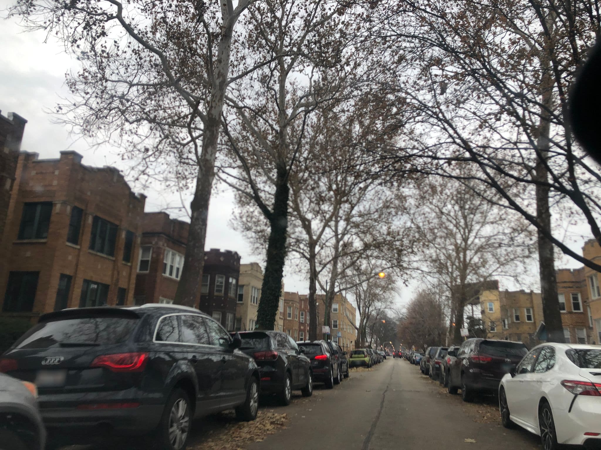Street view near Jasia's Place, West Ridge — © glendachagas (CC BY-SA · Mapillary)