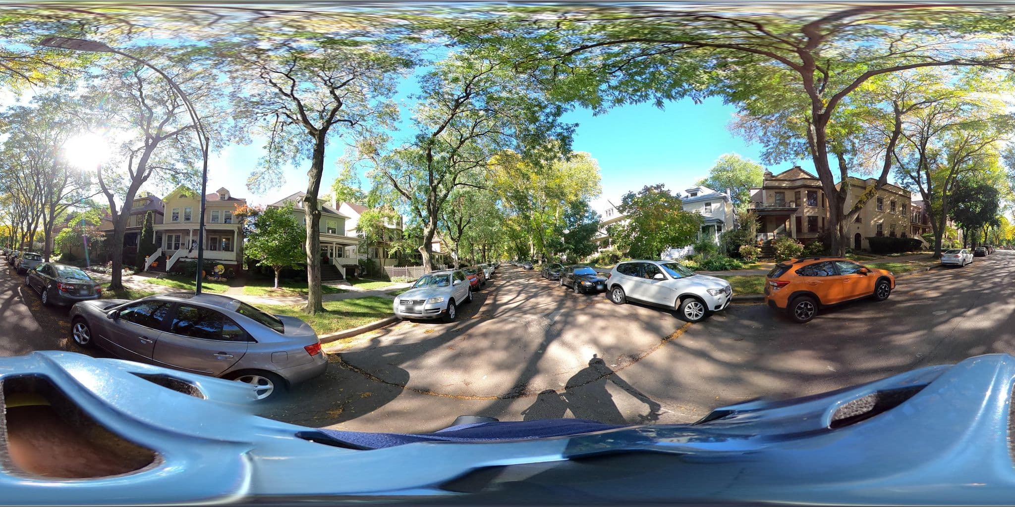 Street view near Cutie's B&B, Edgewater — © epicspongee (CC BY-SA · Mapillary)