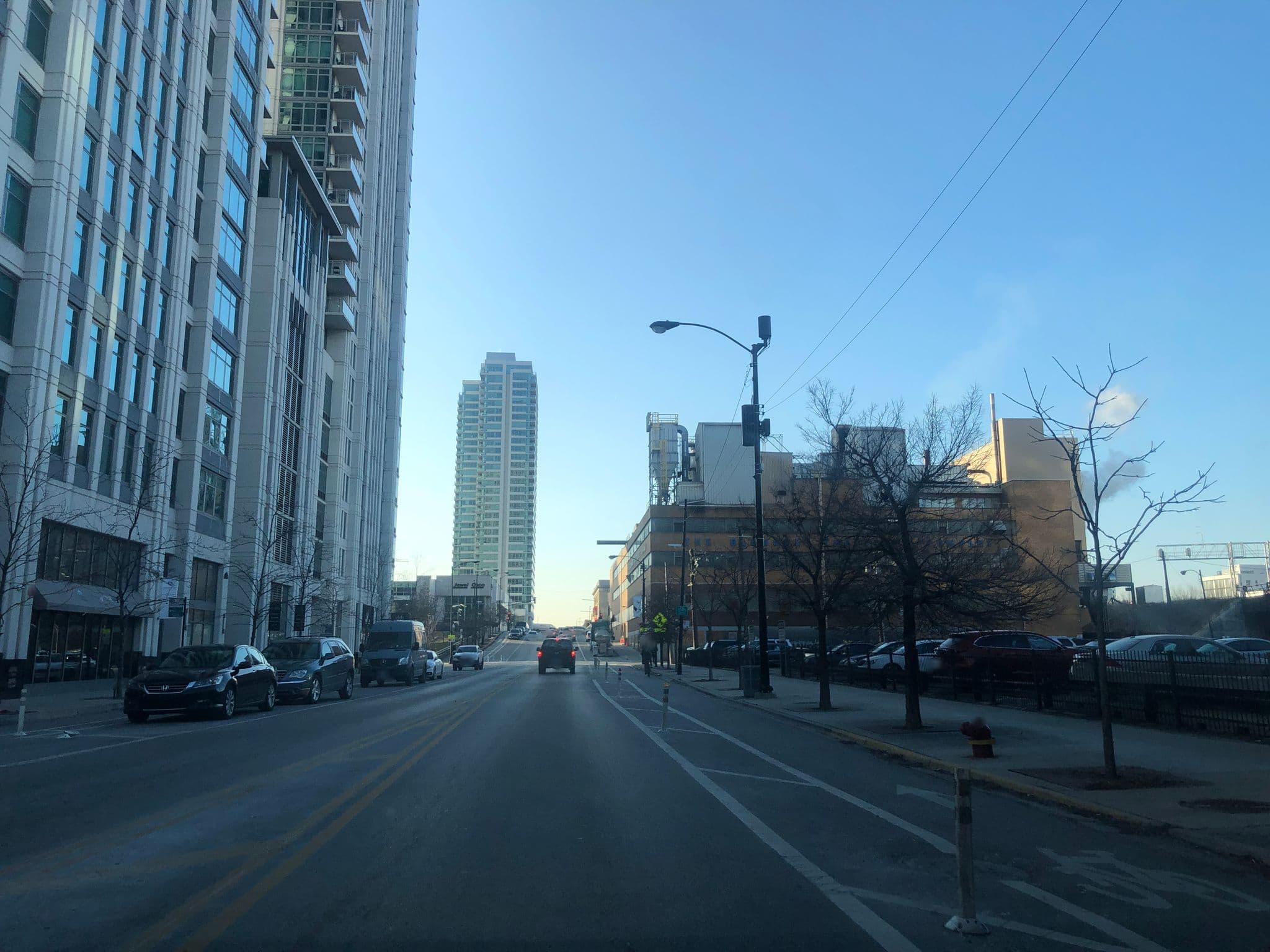 Street view near El Sol Hotel & Spa, Chicago Loop — © glendachagas (CC BY-SA · Mapillary)