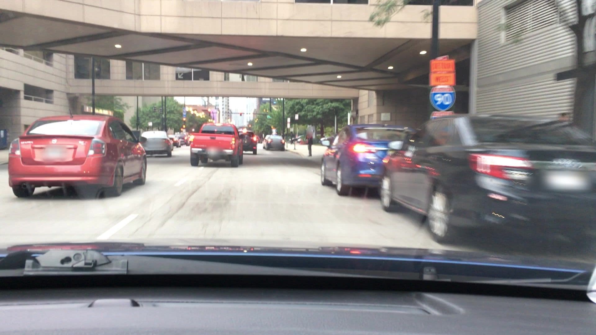 Street view near Manilow Suites, Chicago Loop — © lvl5 (CC BY-SA · Mapillary)